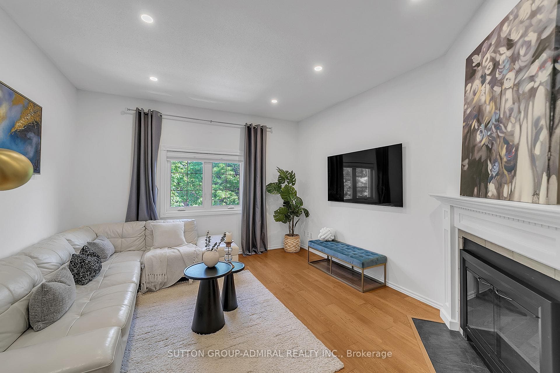 10 Park Lane Circle photo 28