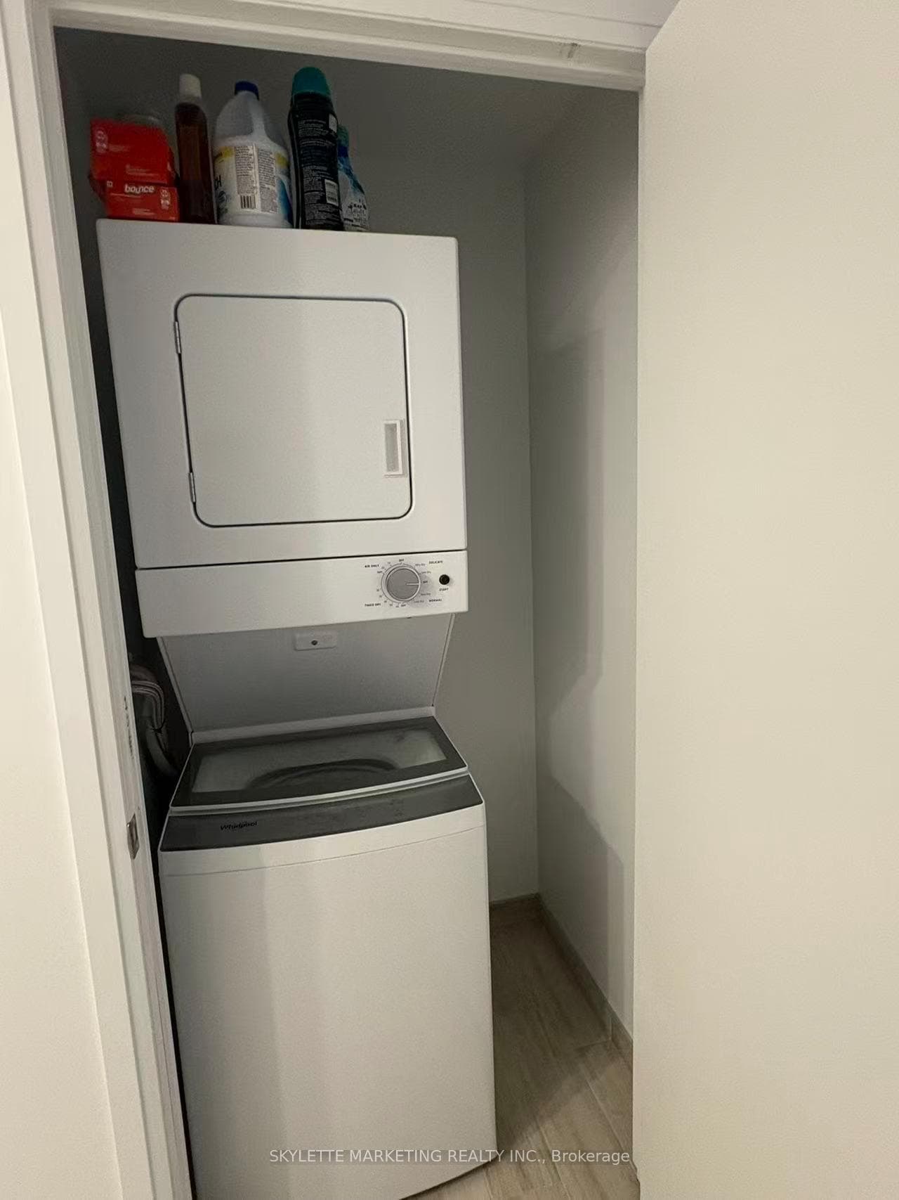 75 Canterbury Place Unit 2802 photo 15
