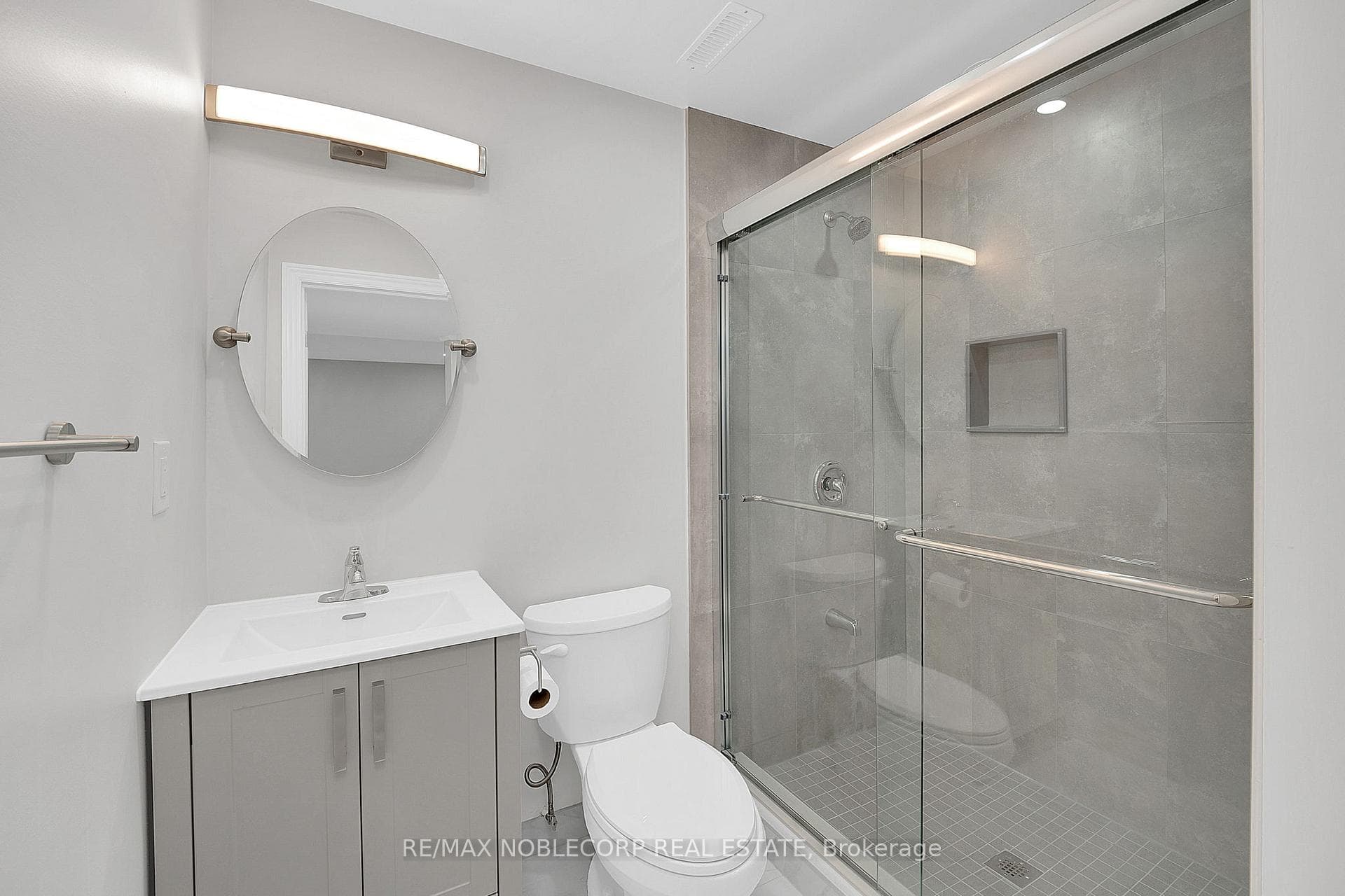 92 Water Garden Lane photo 34