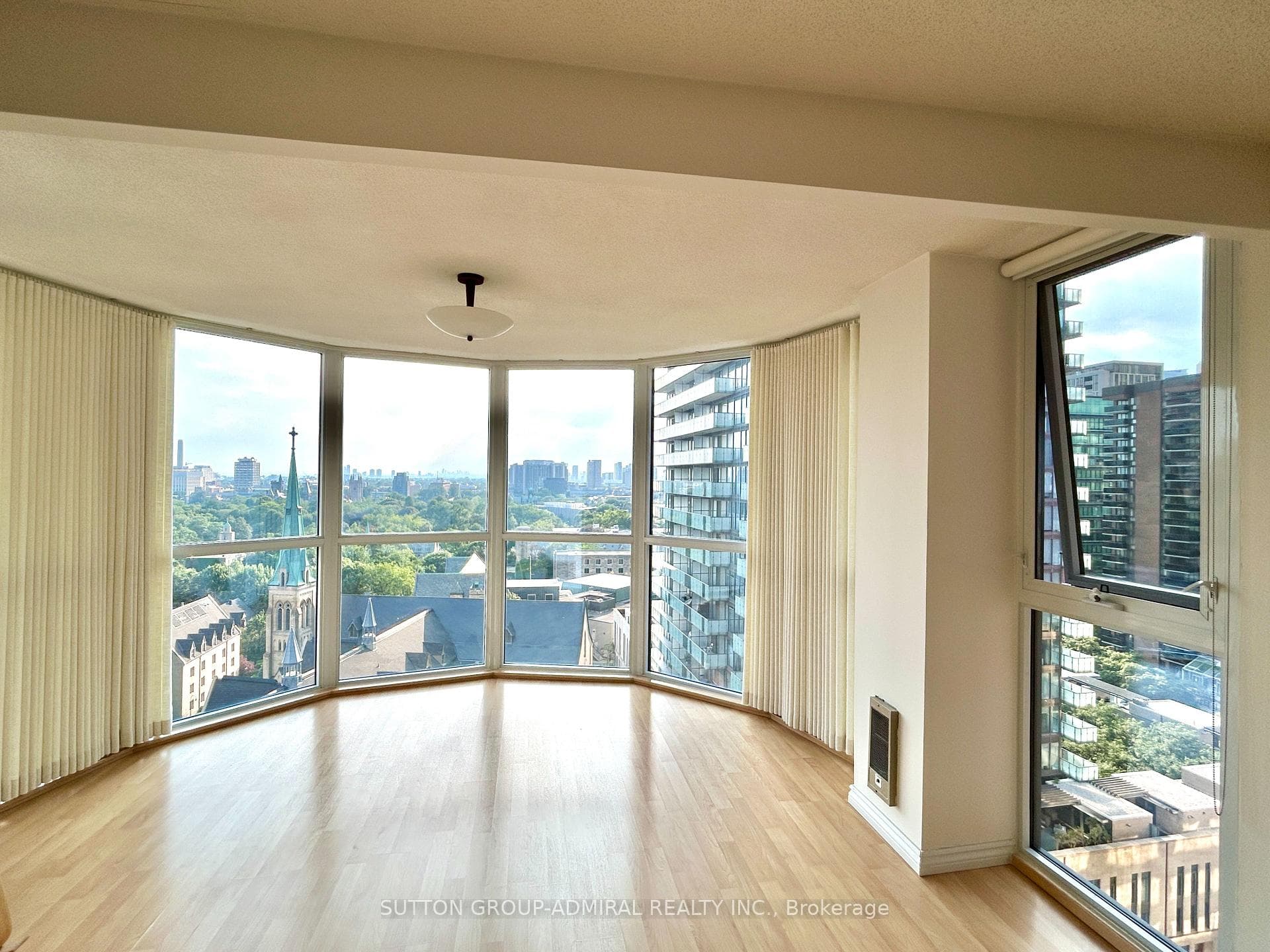 1055 Bay Street Unit 1611 photo 10