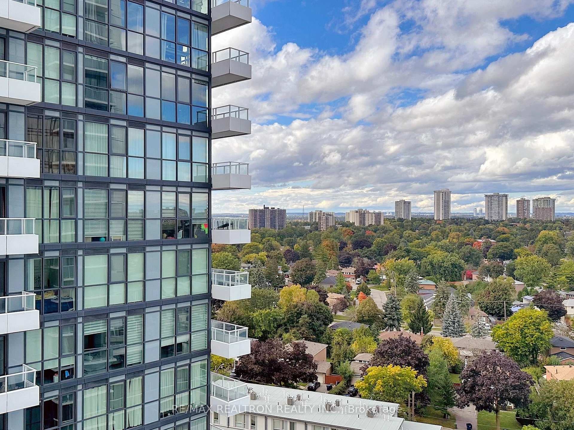 188 Fairview Mall Drive Unit 1515 photo 33
