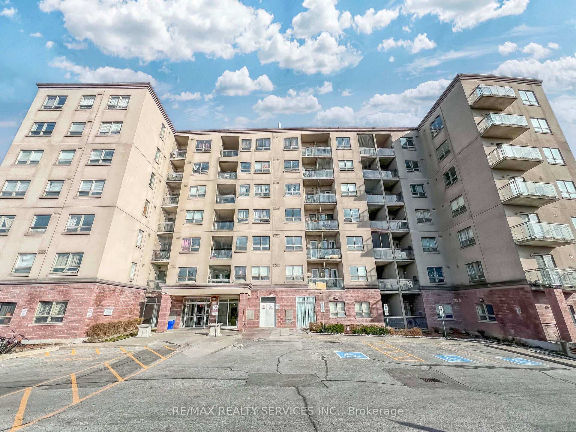 7405 Goreway Drive Unit 301 photo 1