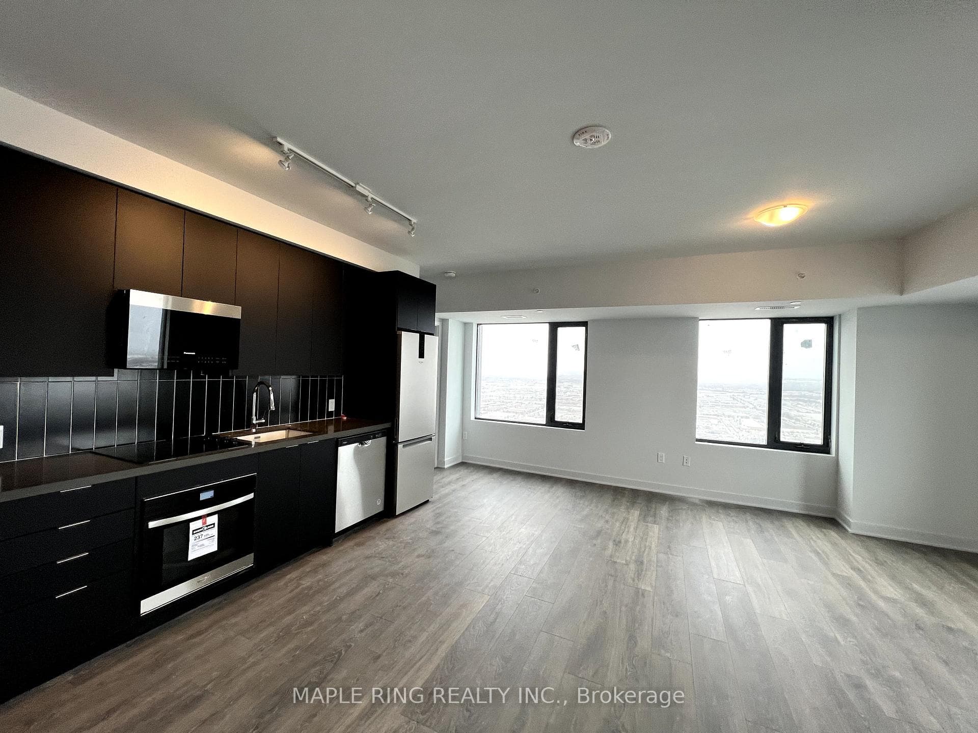 2920 Highway 7 Road Unit 5107 photo 2