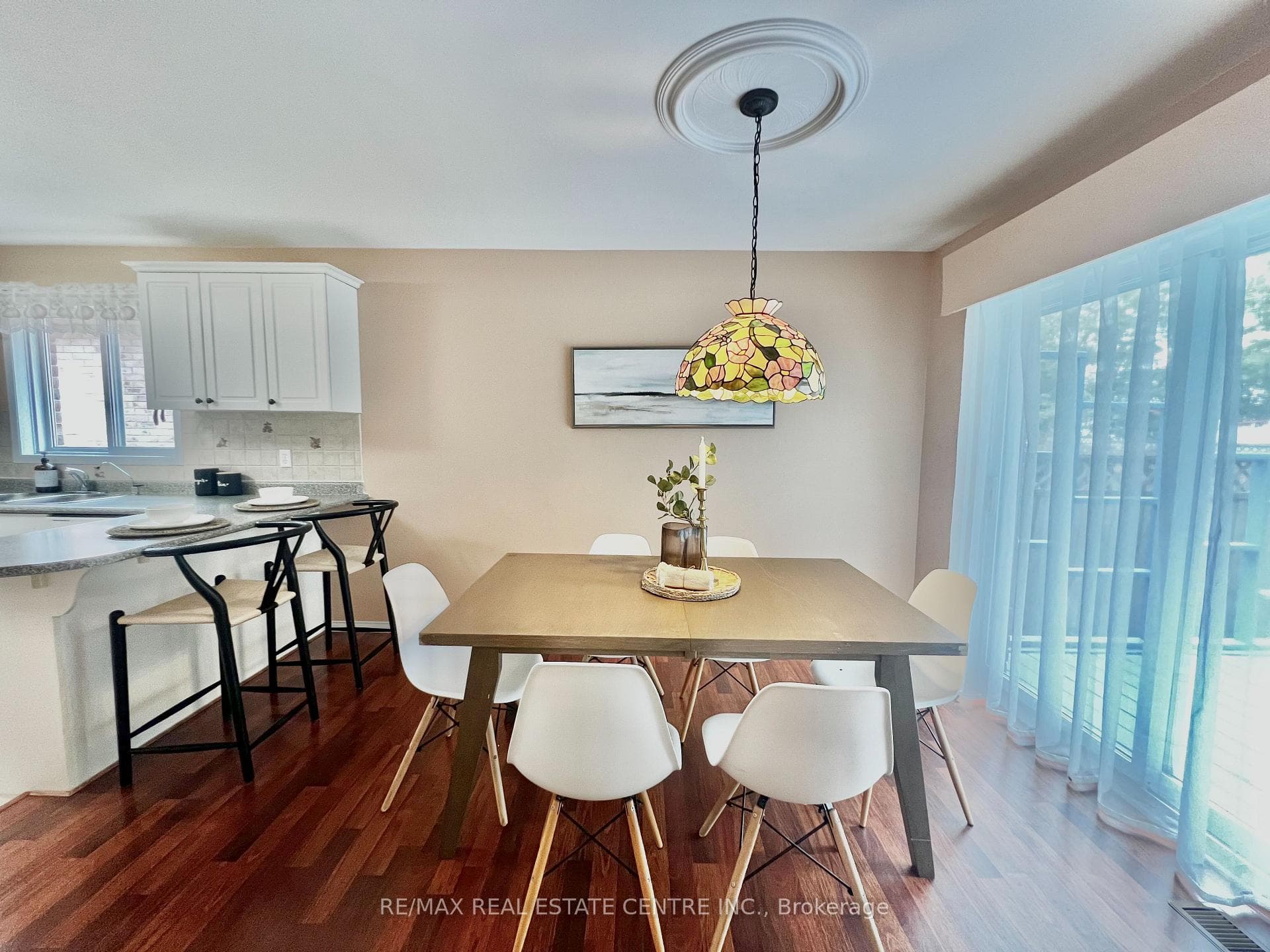 568 Park Avenue photo 25