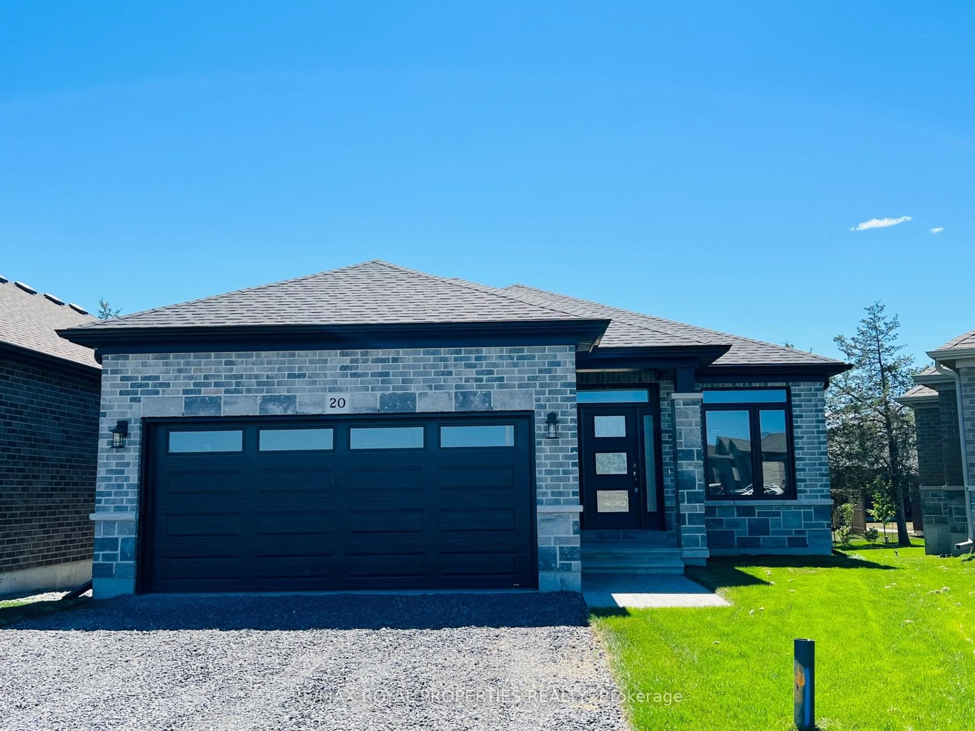 20 Athabaska Drive photo 1