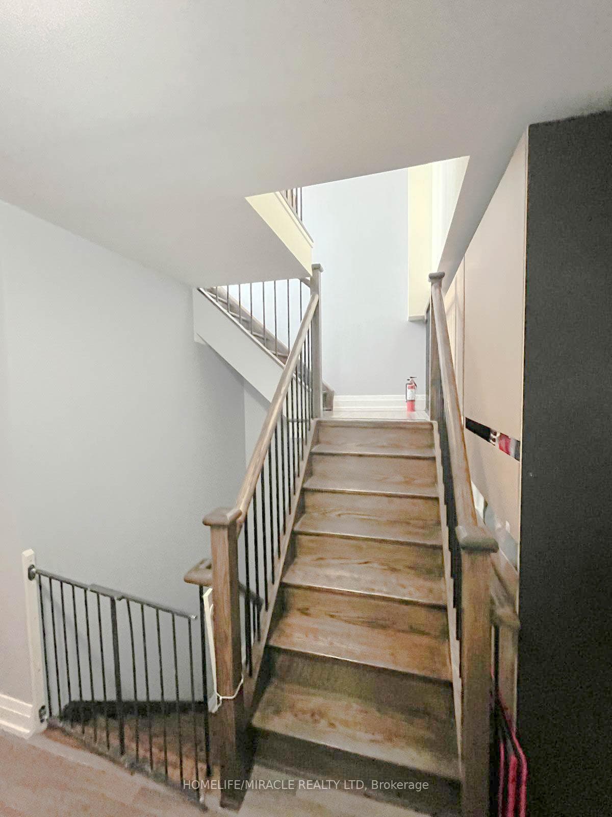 565 Wilson Avenue Unit 1301 photo 19