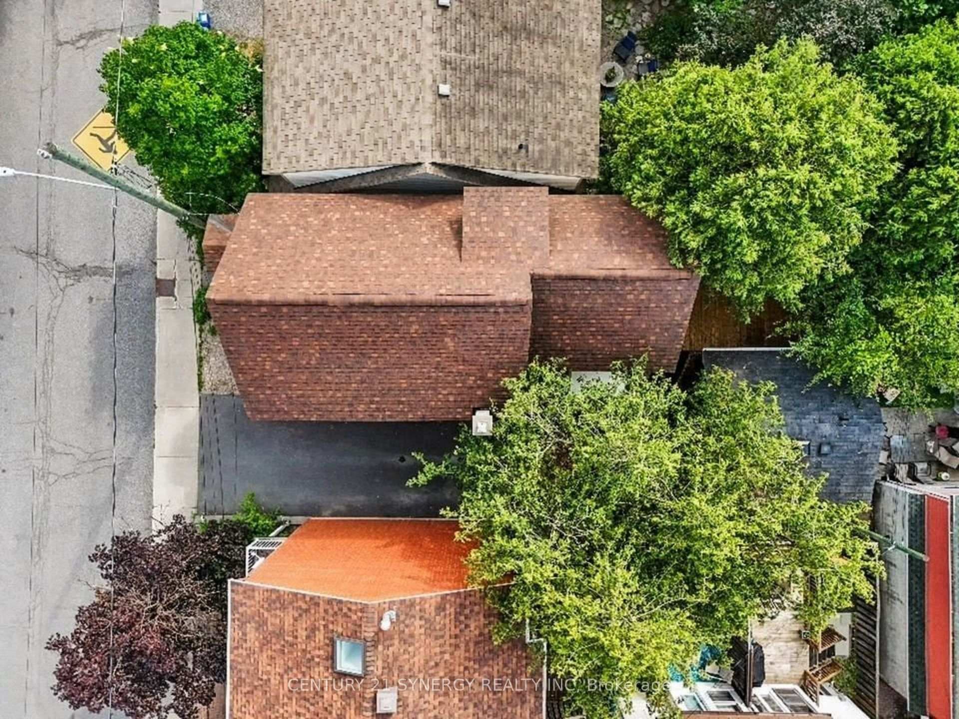 95 Templeton Street photo 31