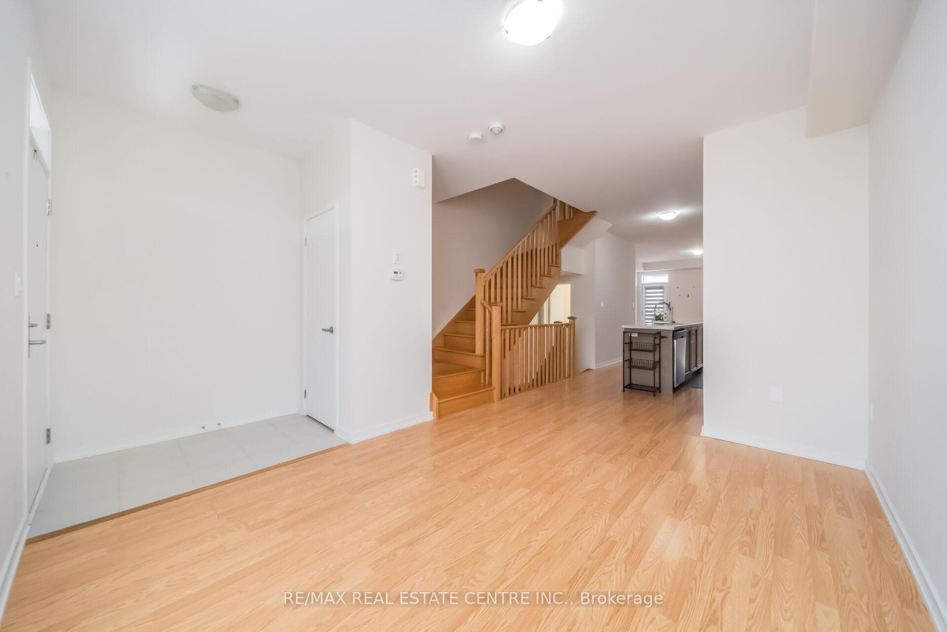 30 Lambert Lane photo 7