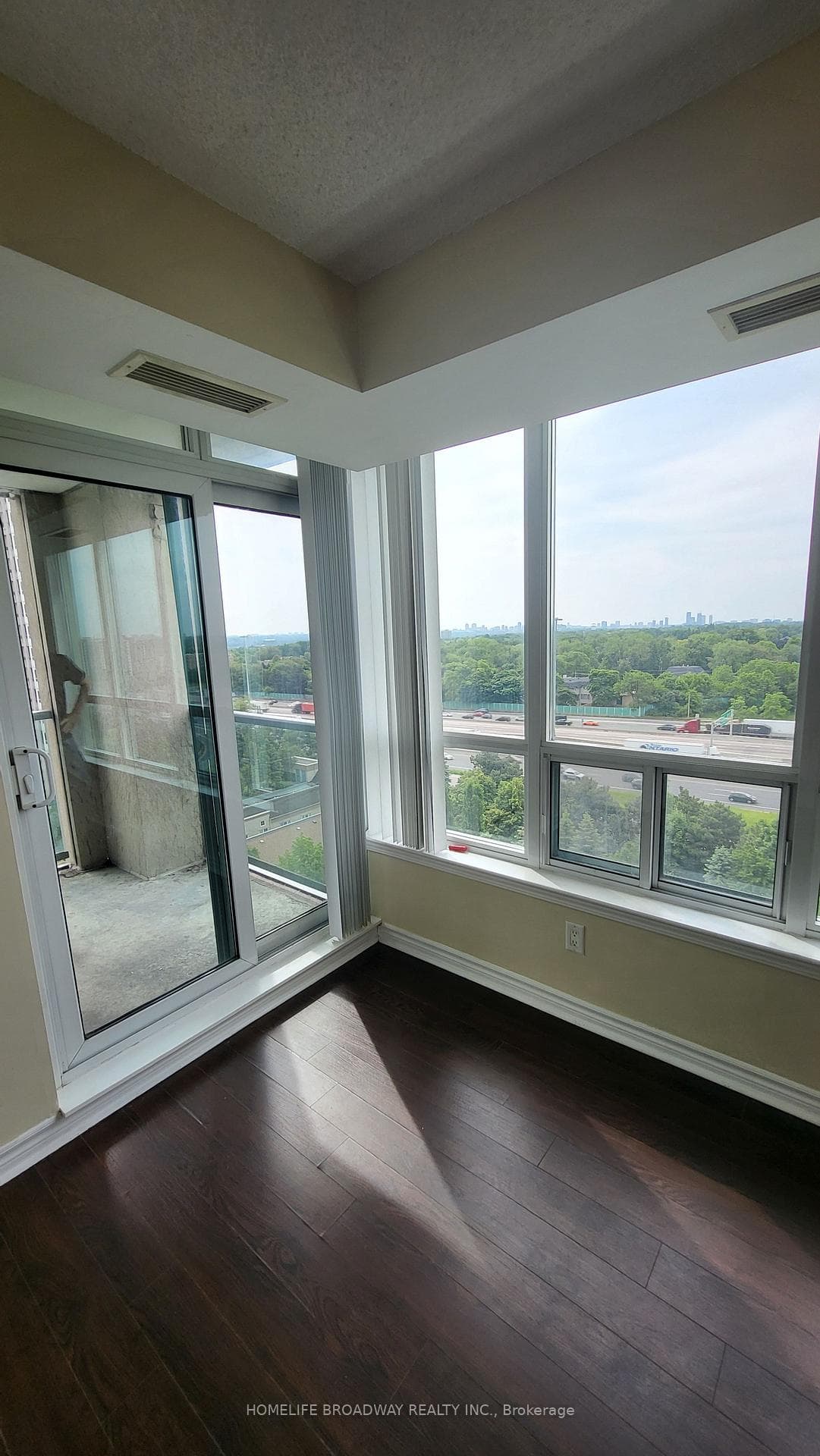 17 Barberry Place Unit 1107 photo 5
