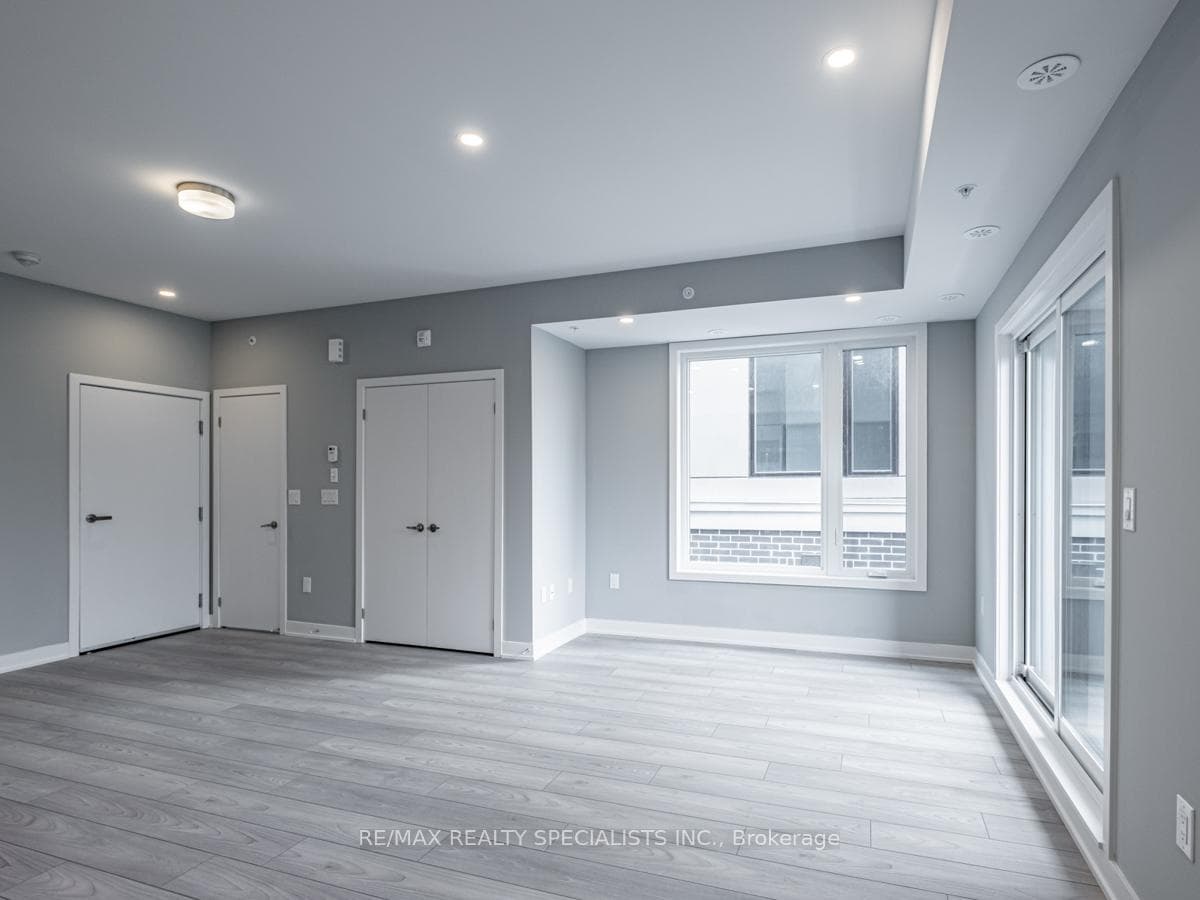 3473 Widdicombe Way Unit 14 photo 11