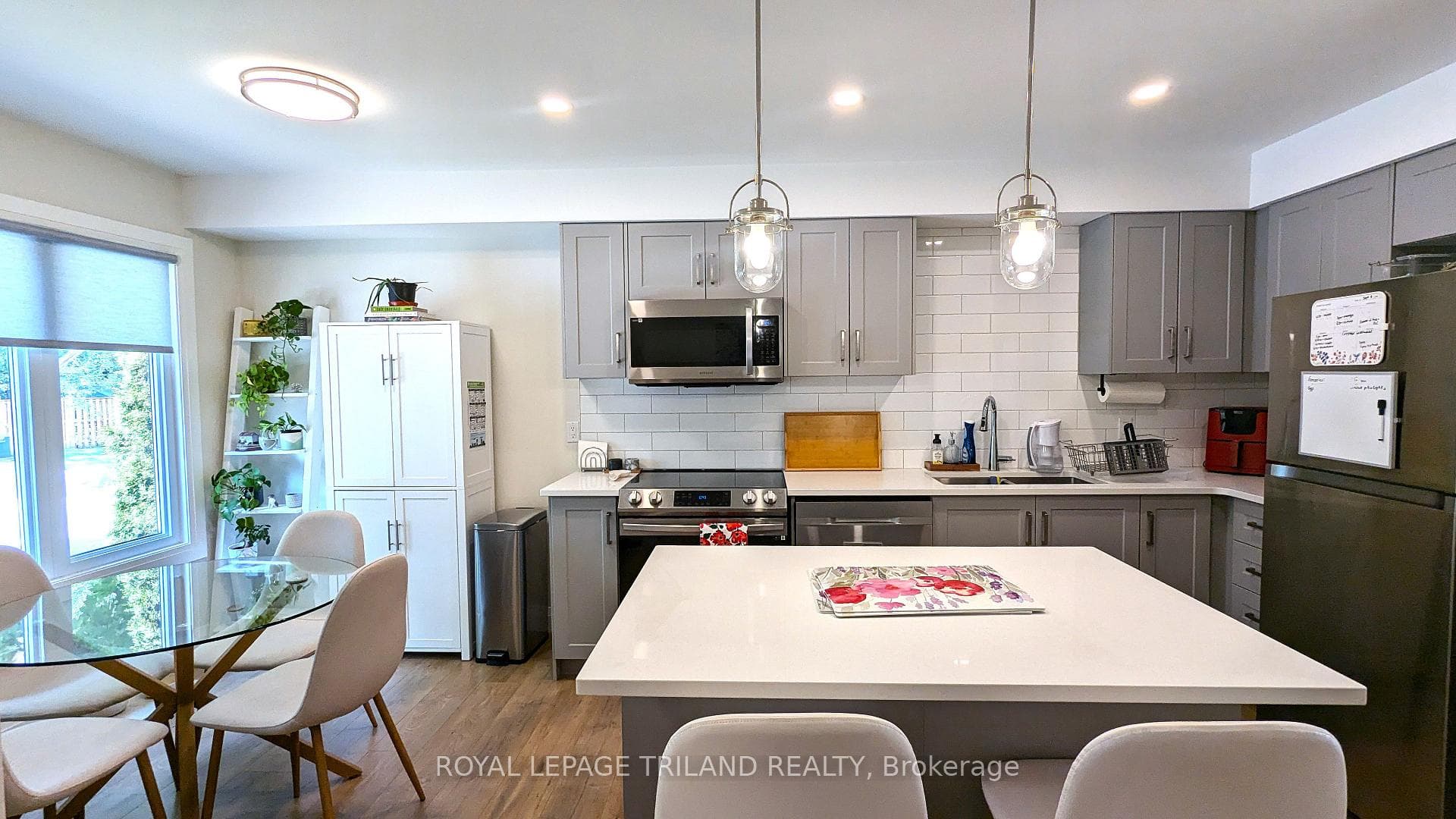 189 Homestead Crescent Unit 9 photo 3