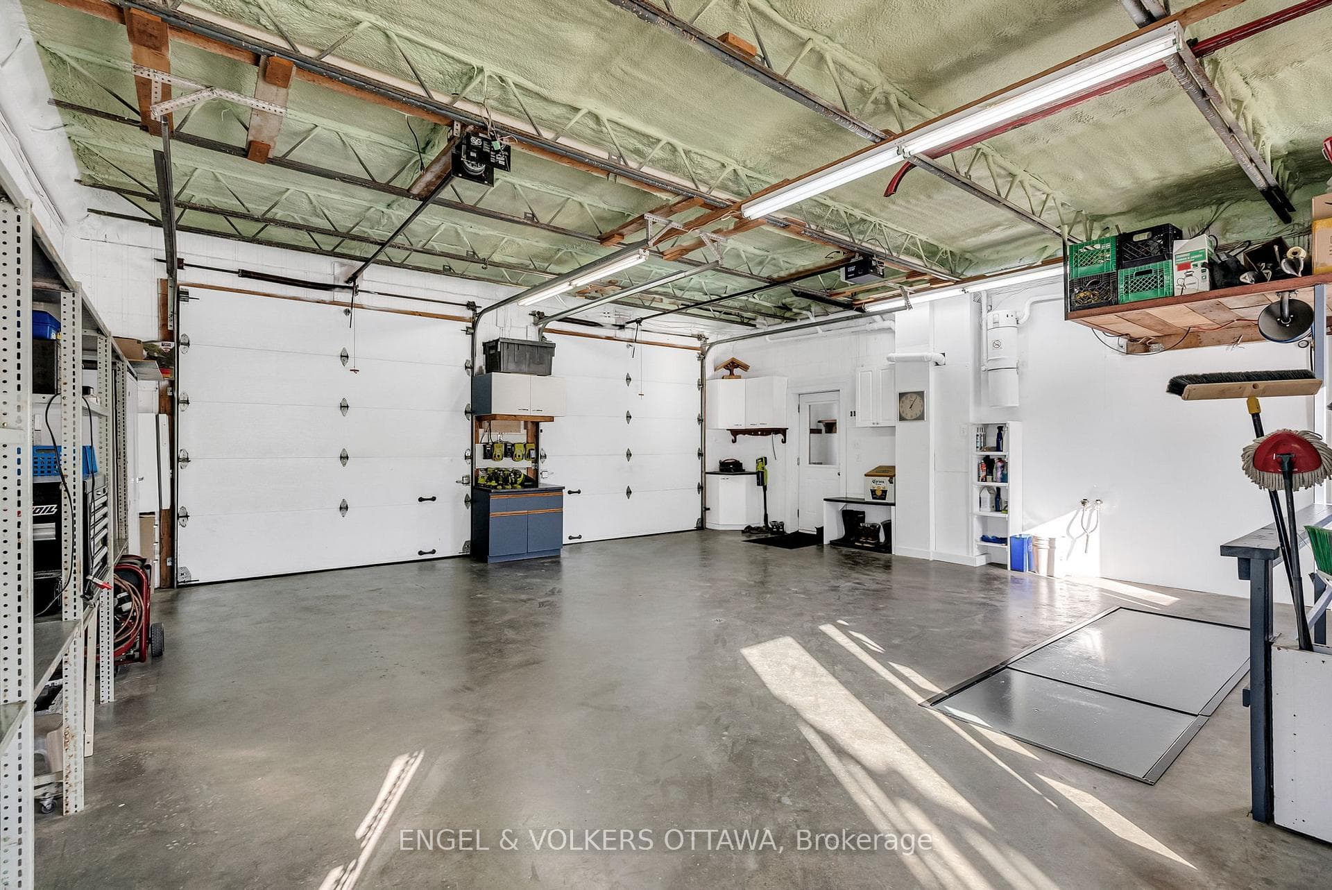3030 Henrie Road photo 33