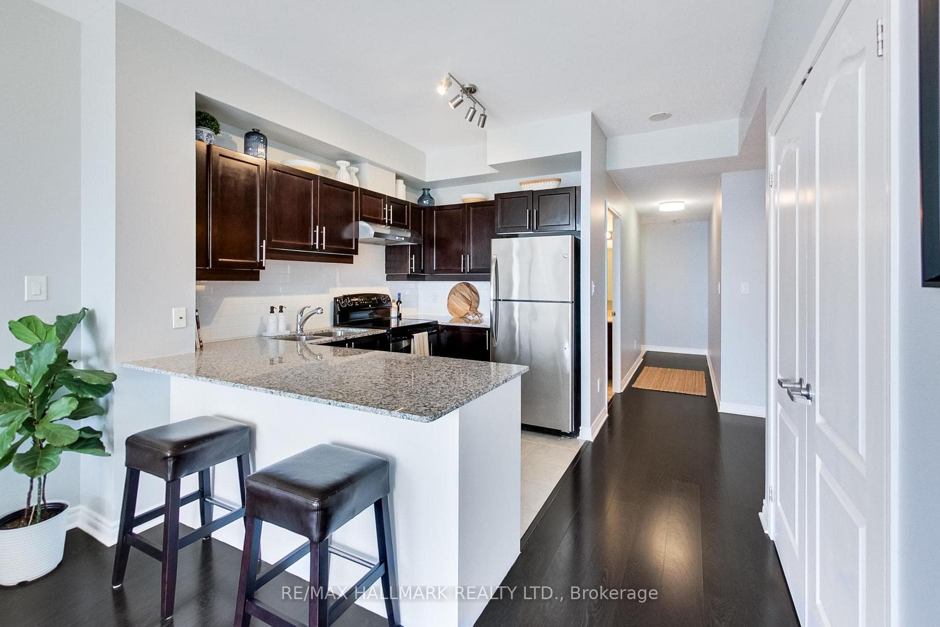 U Shaped Kitchen
