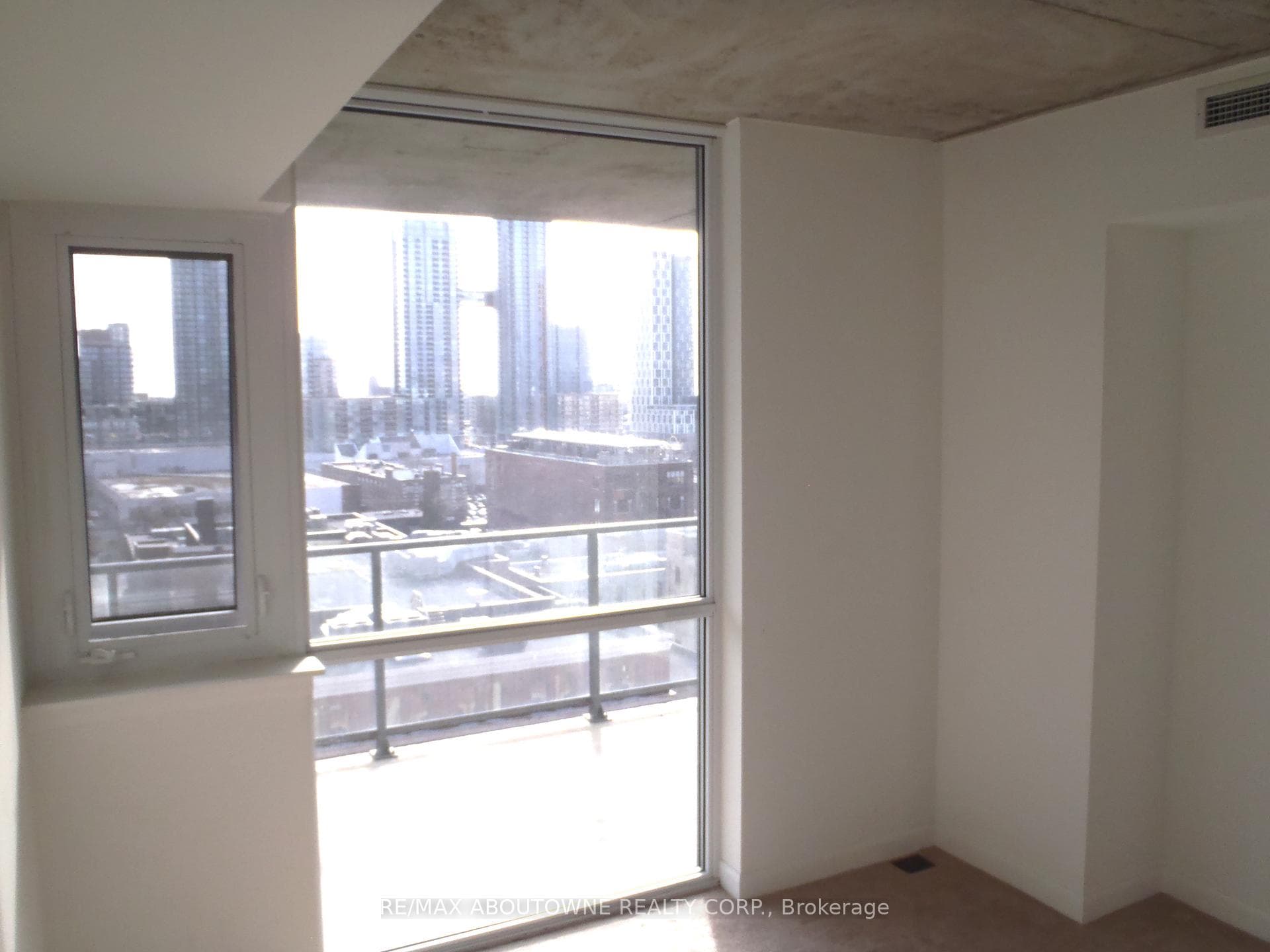 478 King Street Unit 1013 photo 14