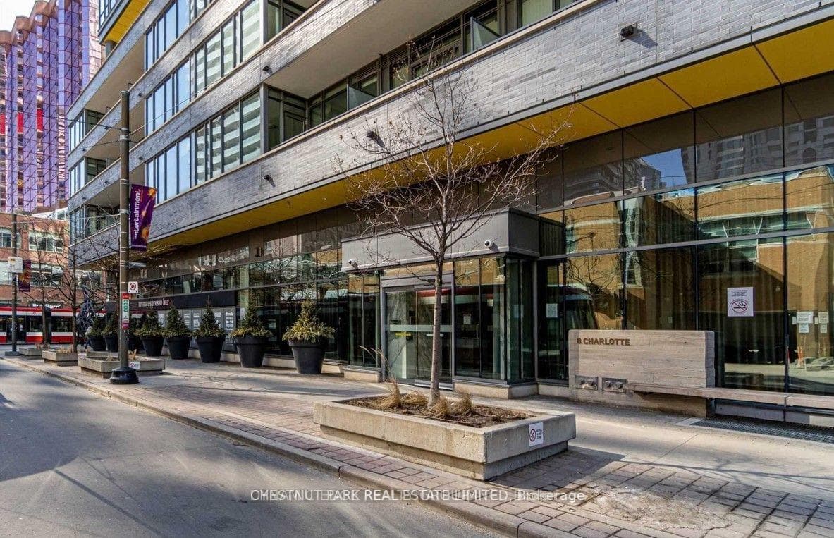 8 Charlotte Street Unit 2904 photo 2