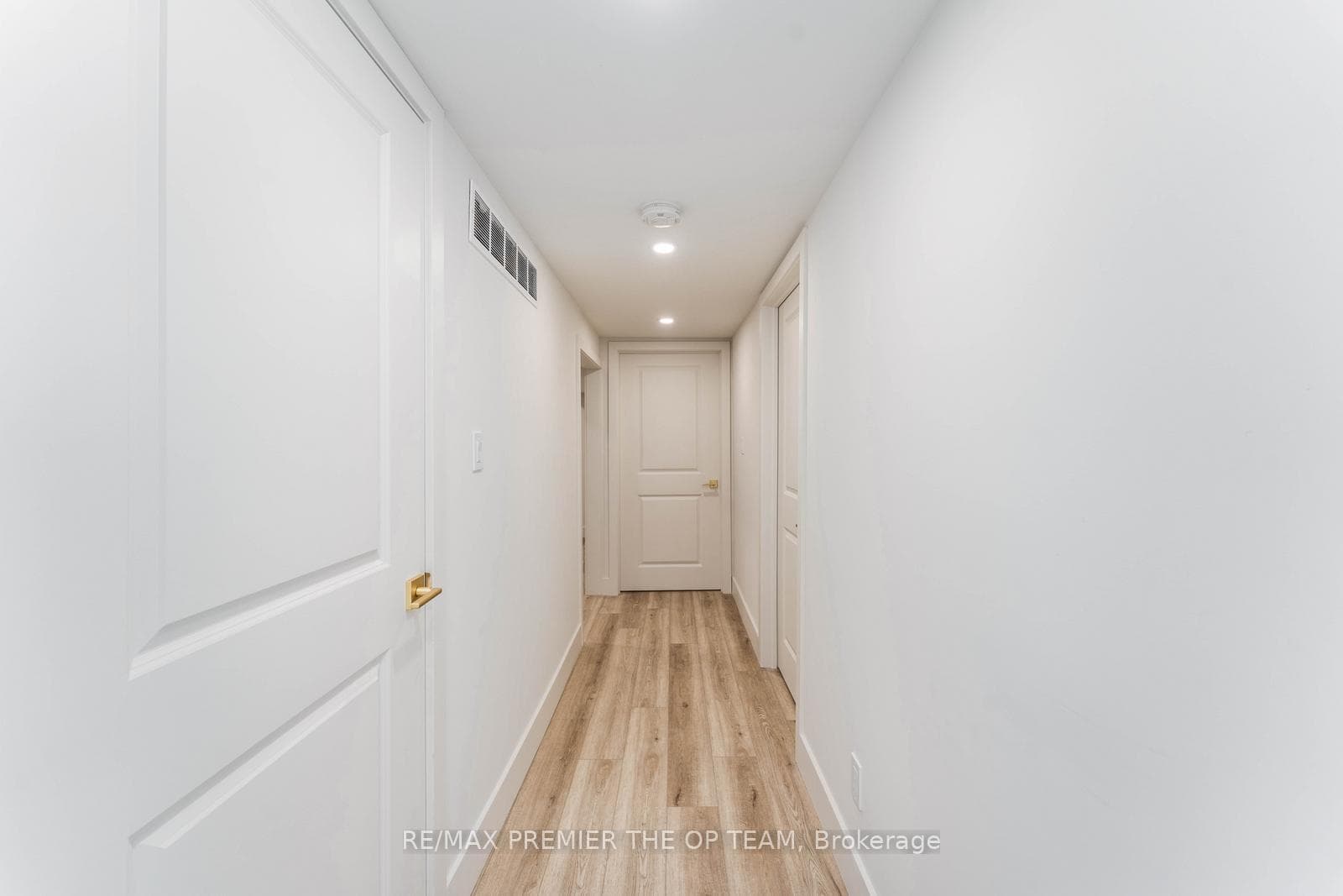 49 Boyne Crescent photo 25