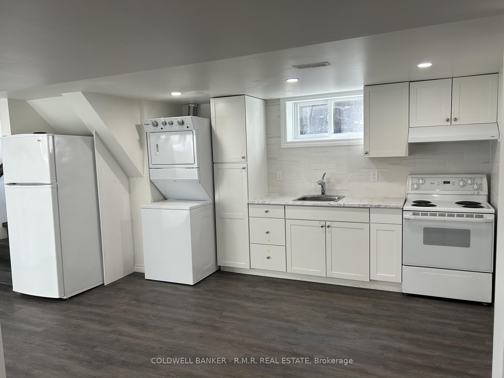235 Cabot Street Unit Lower photo 5