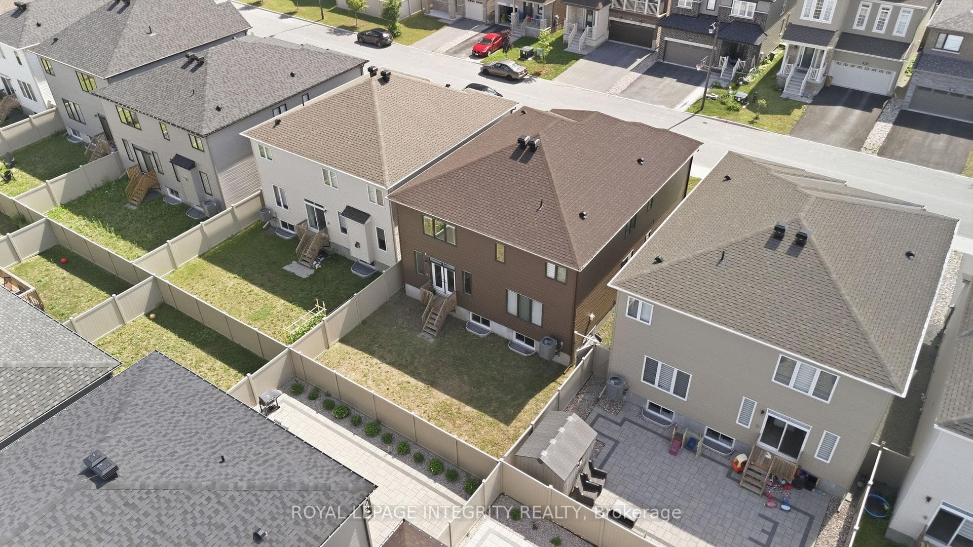 90 Coco Place photo 48