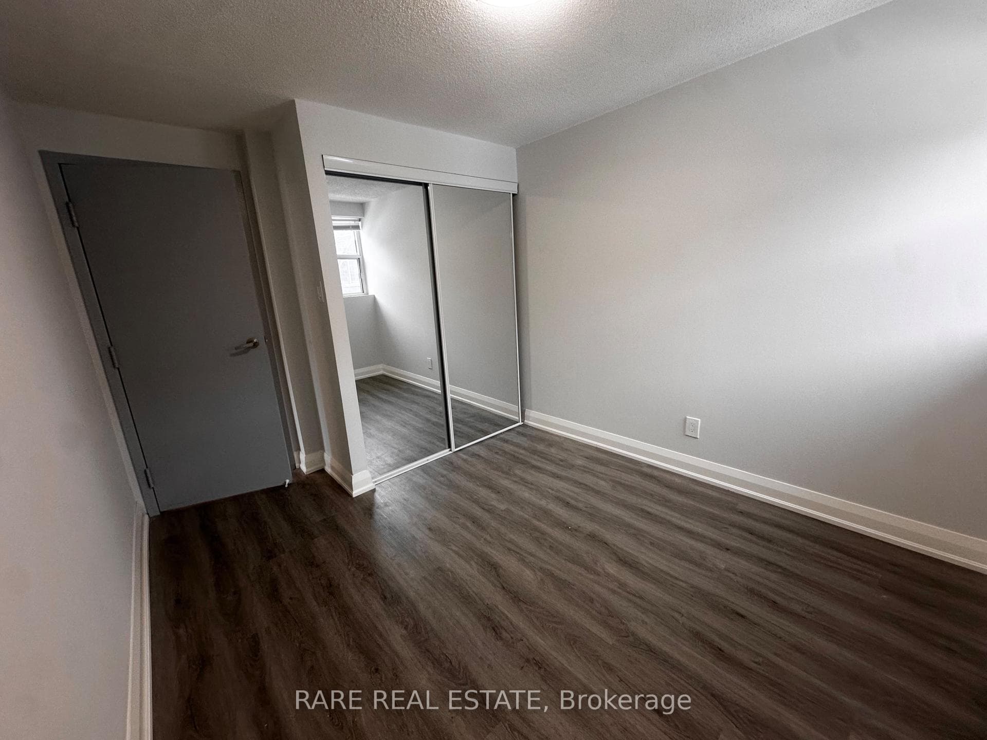 99 Bellevue Avenue Unit 2 photo 4