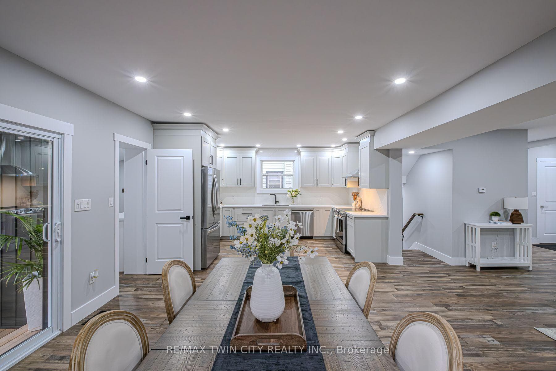 83 Wood Street photo 11