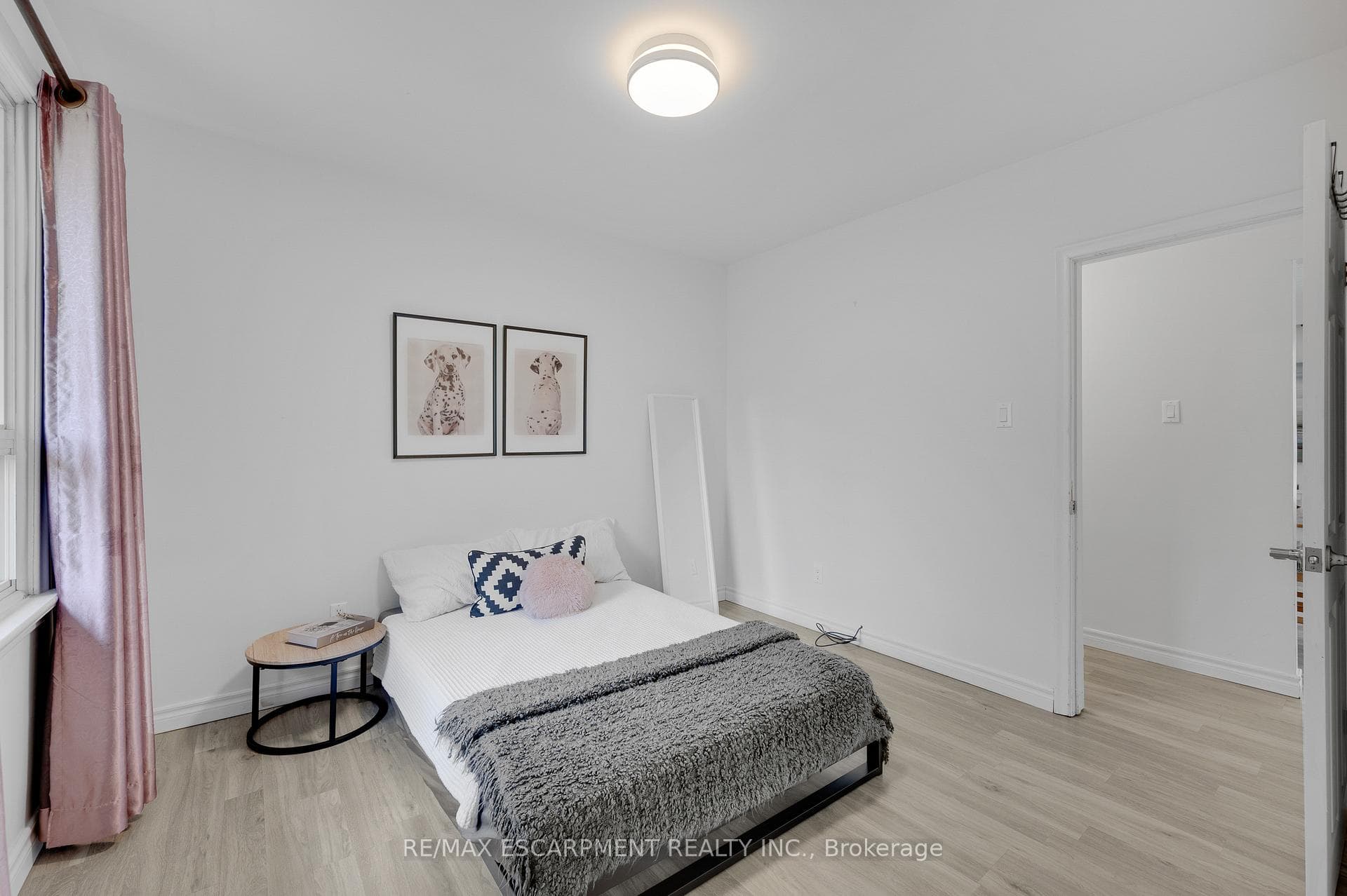 2076 Constance Drive photo 13
