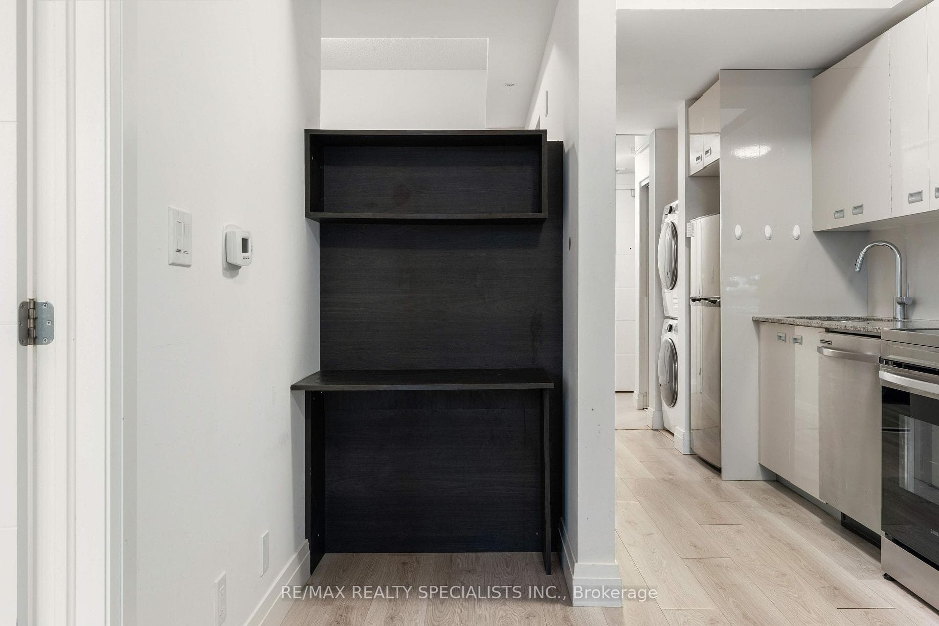 652 Princess Street Unit 522 photo 14