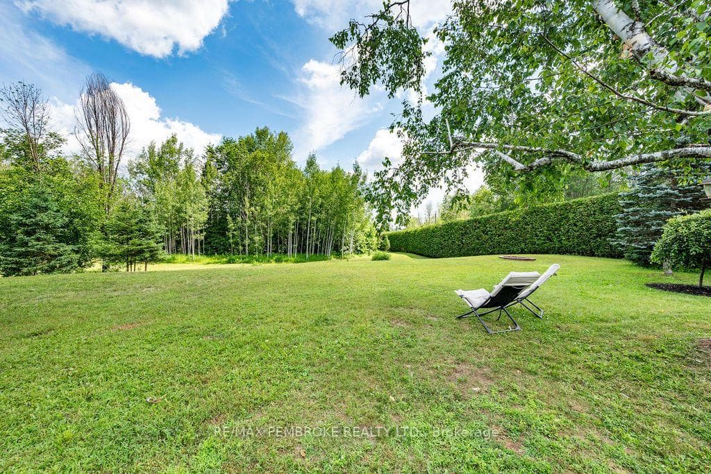 1369 B Greenwood Road photo 5