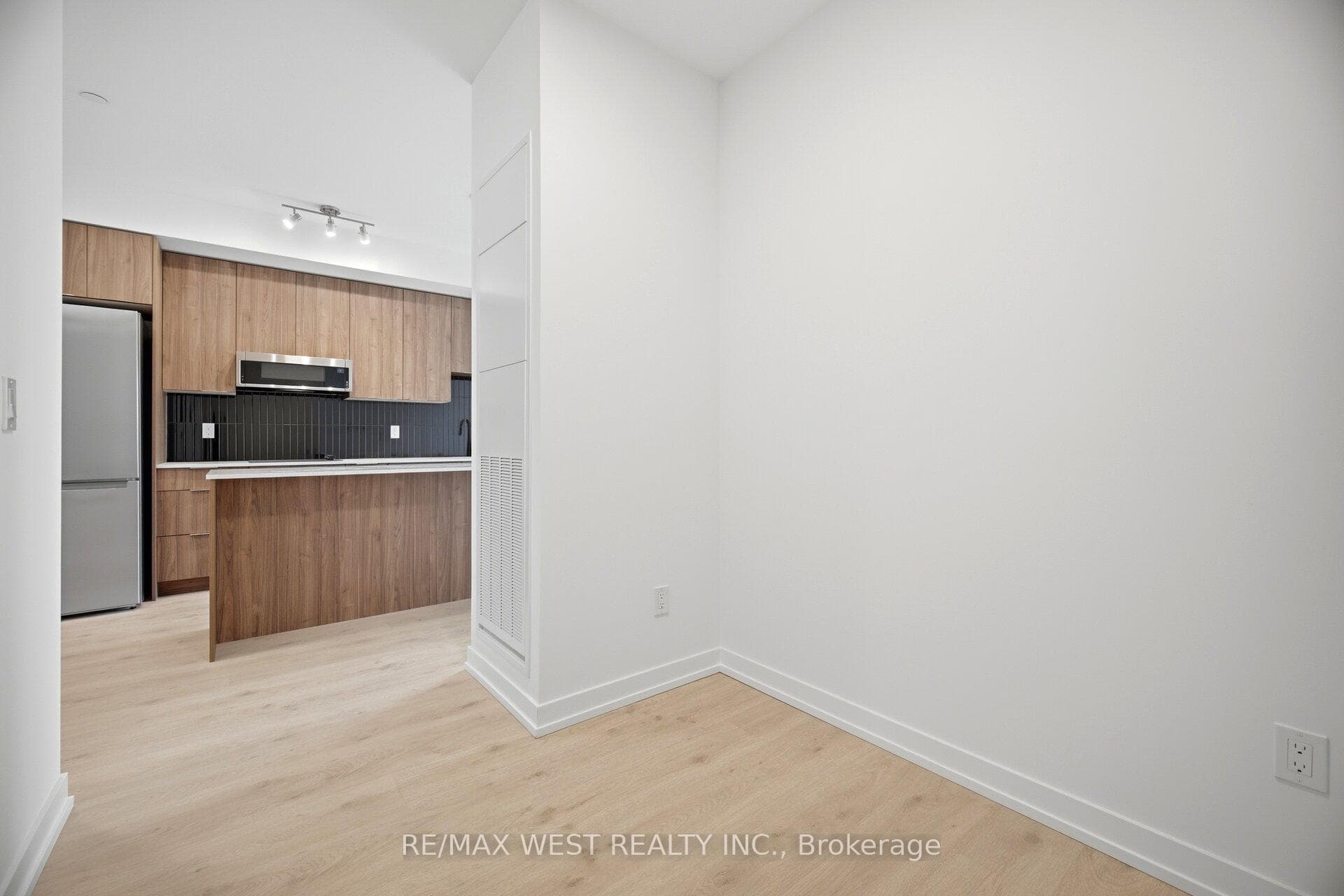 2501 Saw Whet Boulevard Unit 626 photo 23