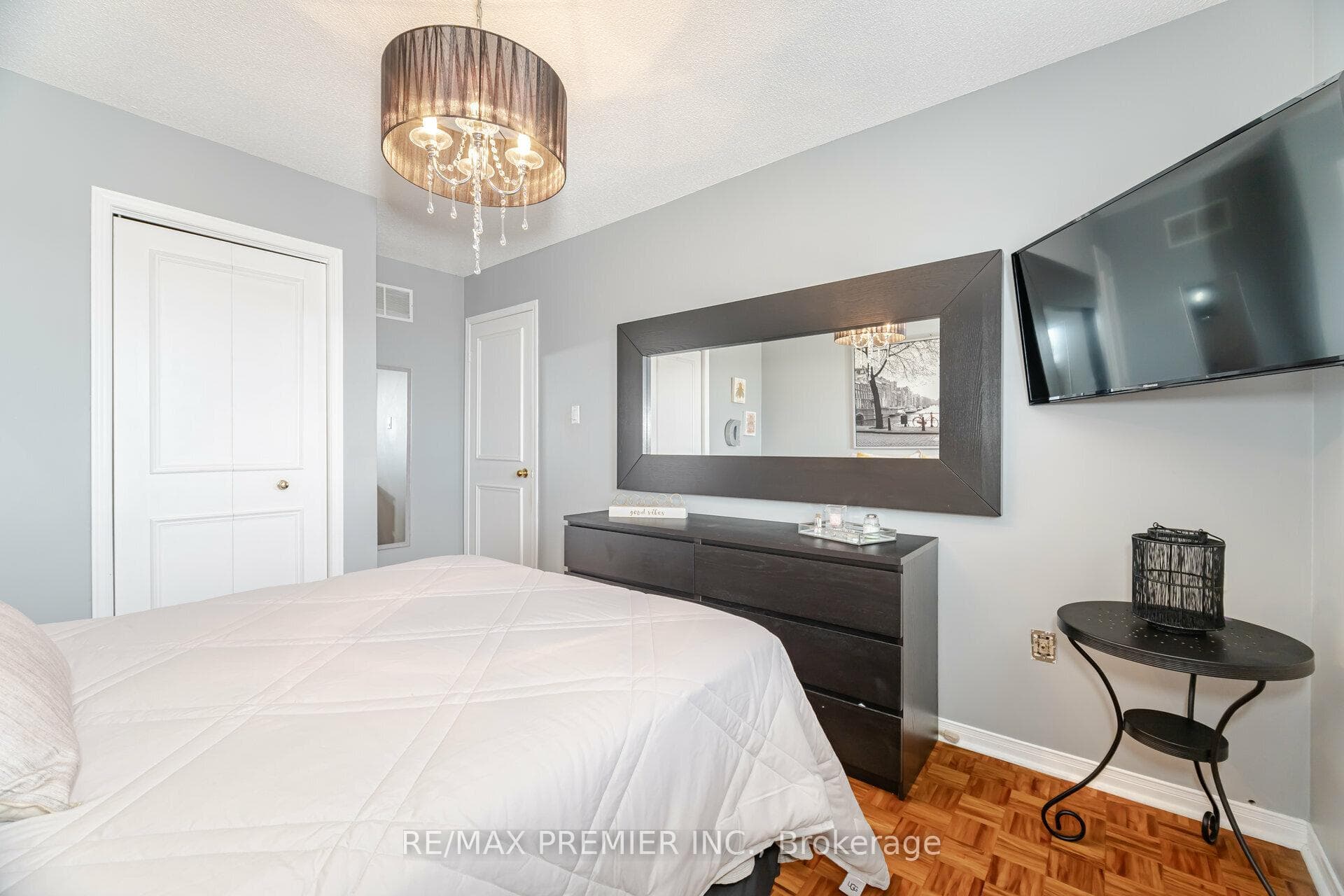 40 Agincourt Road photo 20