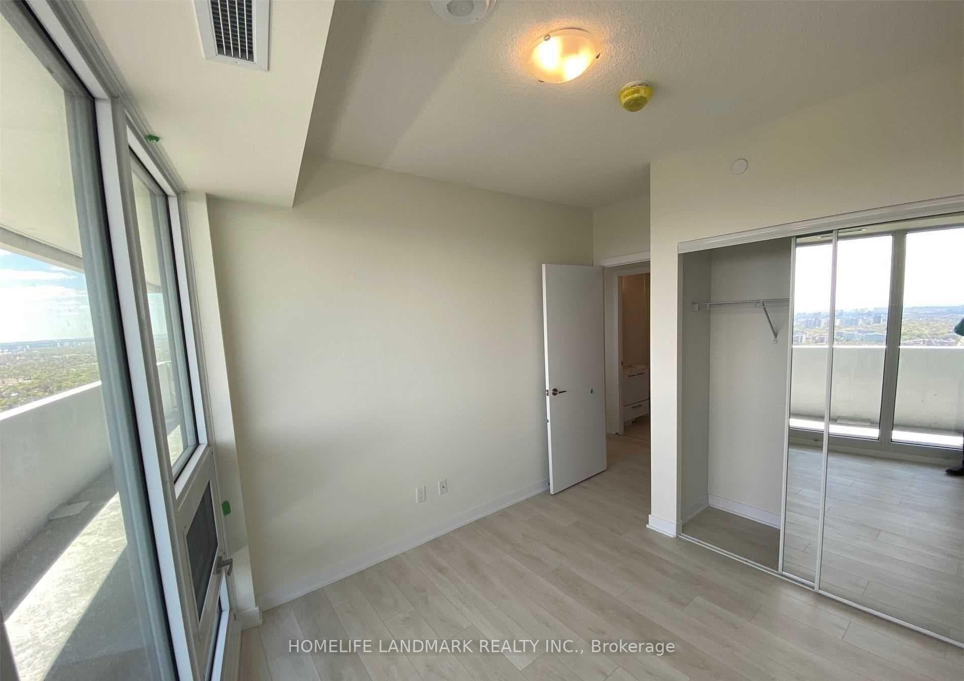 2221 Yonge Street Unit 5009 photo 16
