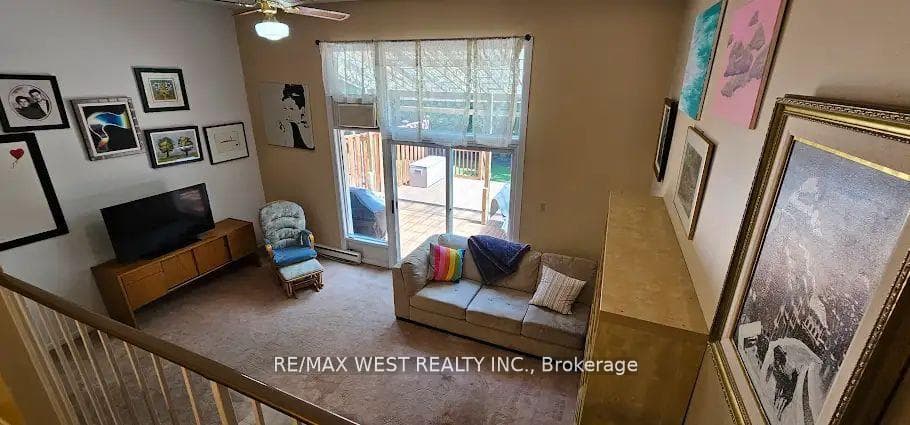115 Henderson Avenue Unit 9 photo 5