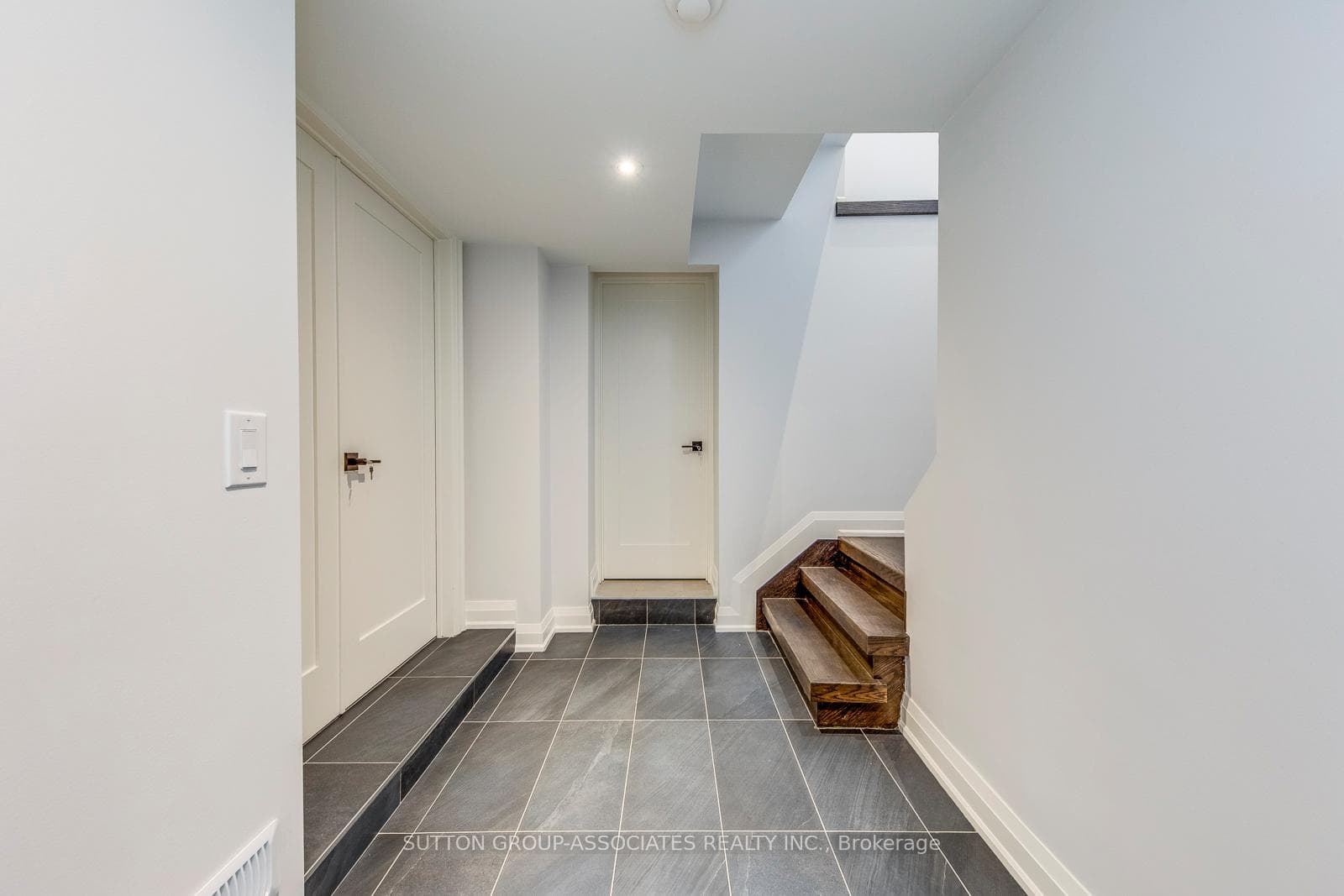 50 Glen Agar Drive Unit Lower photo 9