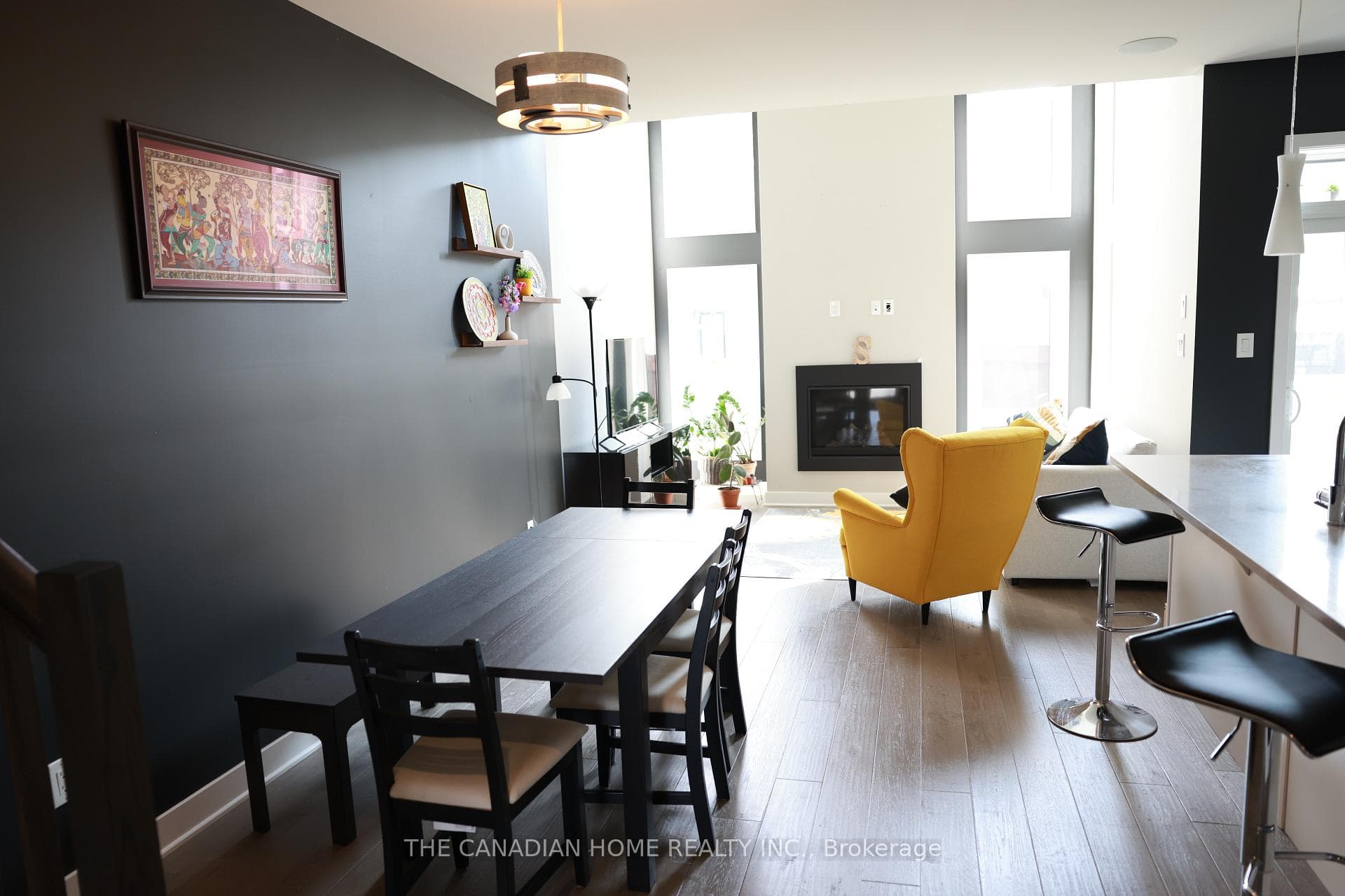 468 Trident Mews photo 4