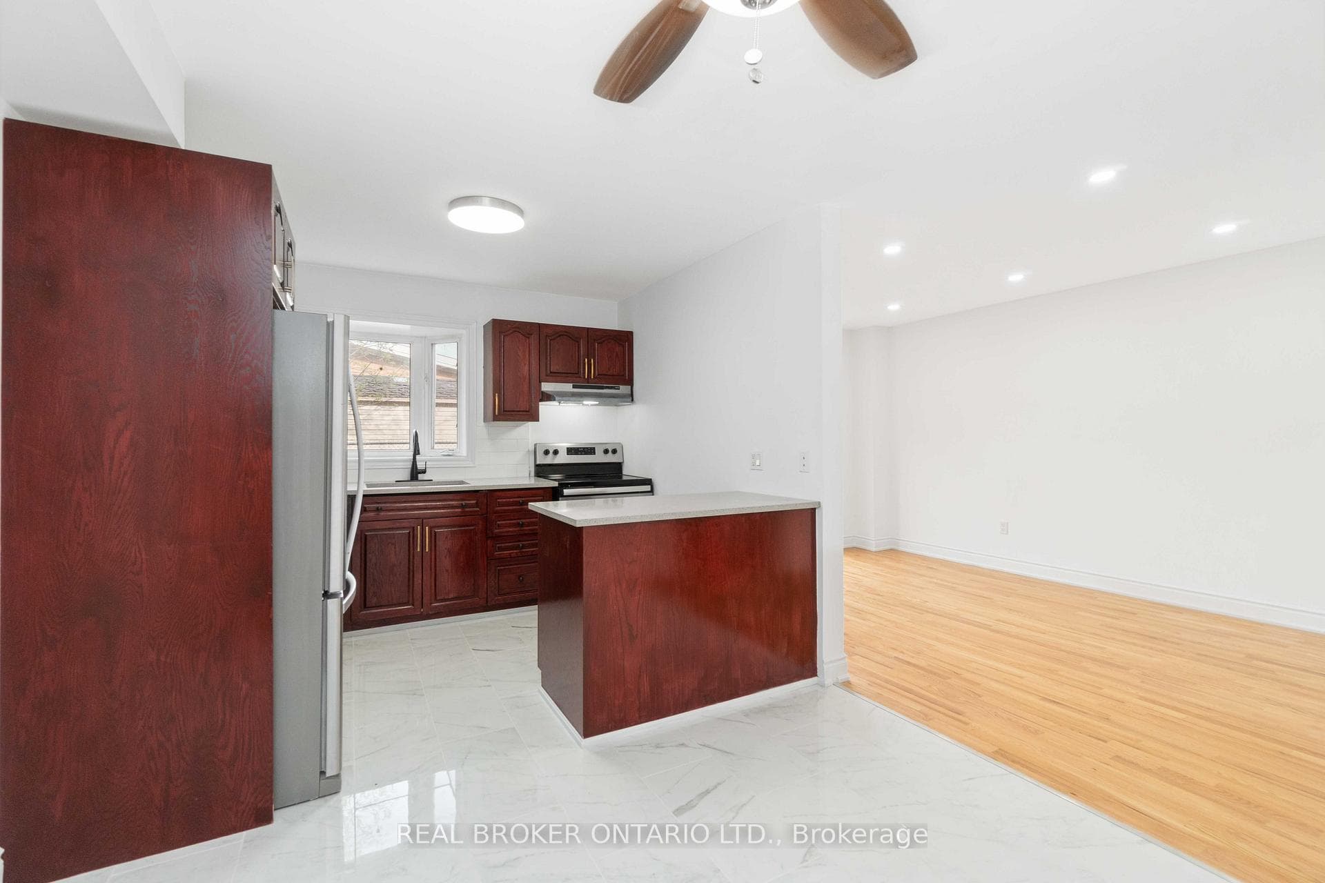 3 A Southpark Drive photo 17