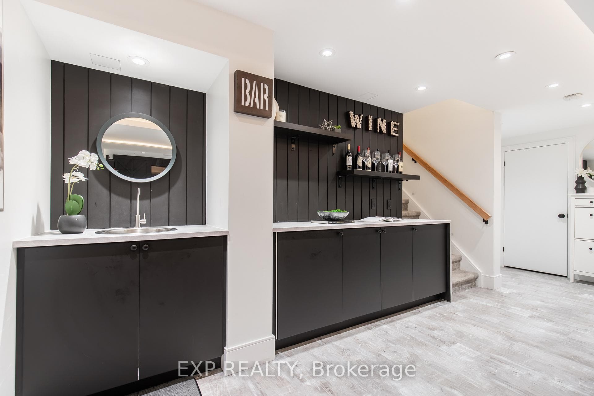 511 Mockridge Terrace photo 31