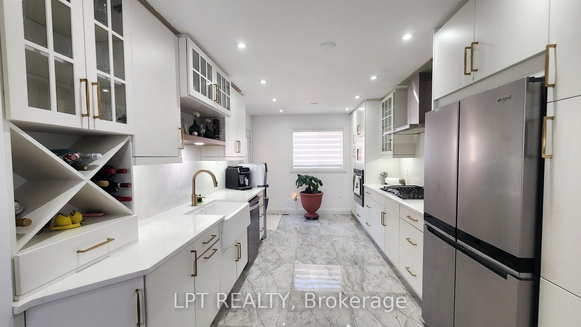173 Loon Avenue photo 7