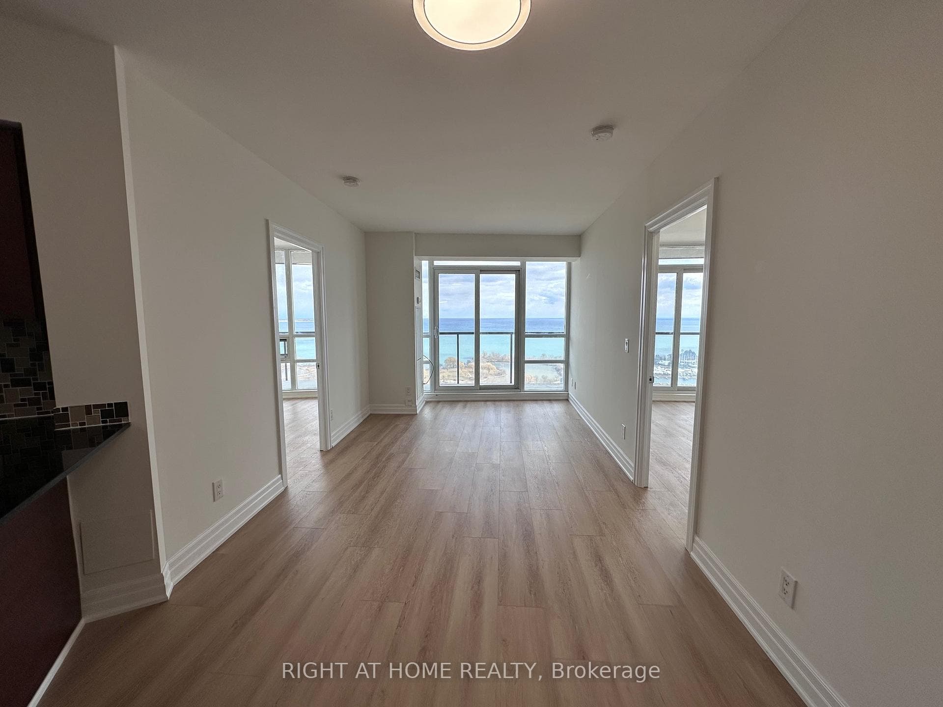 2240 Lakeshore Boulevard Unit 2707 photo 15