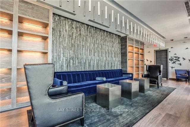 1080 Bay Street Unit 1608 photo 17