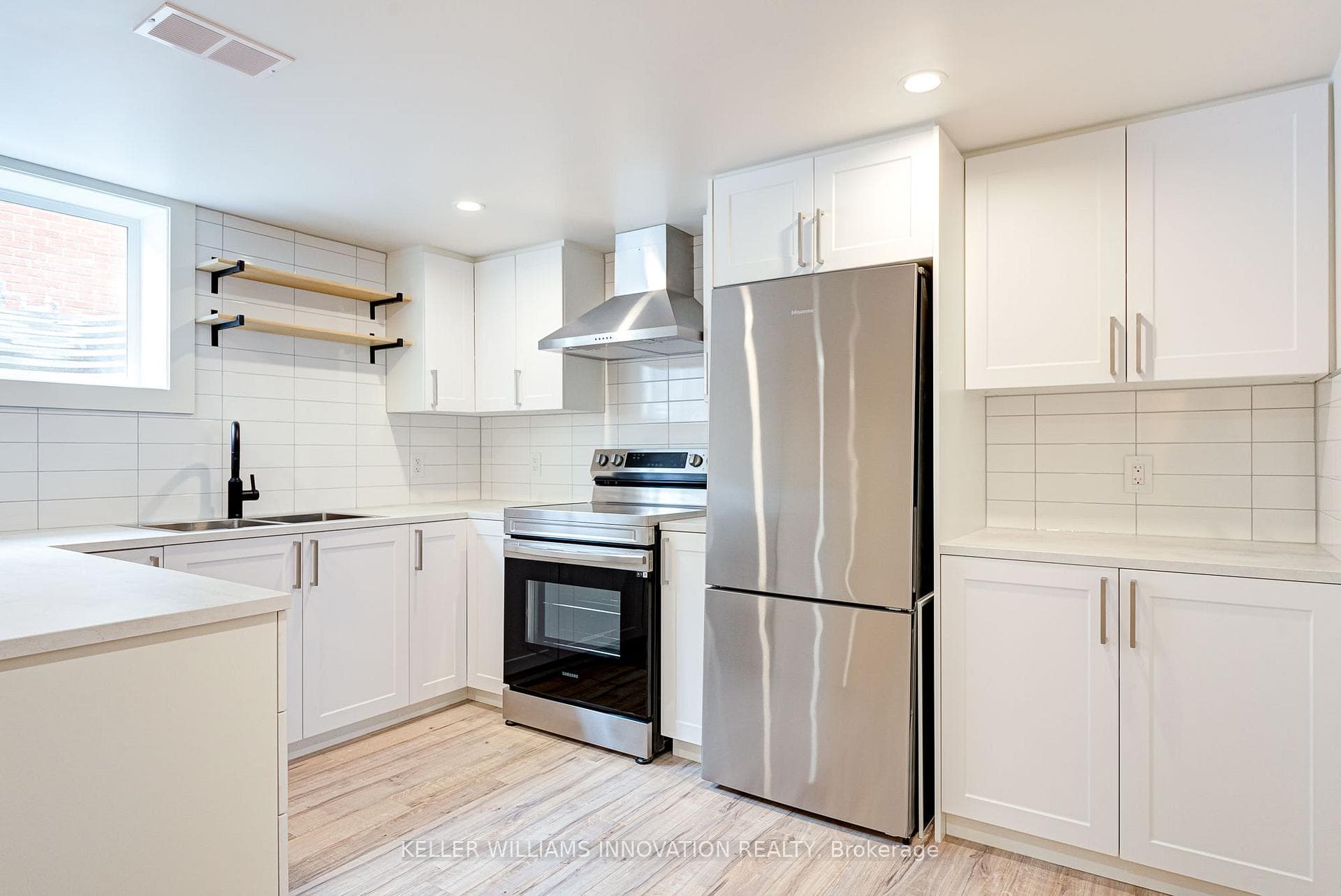 81 Culver Crescent Unit B photo 11
