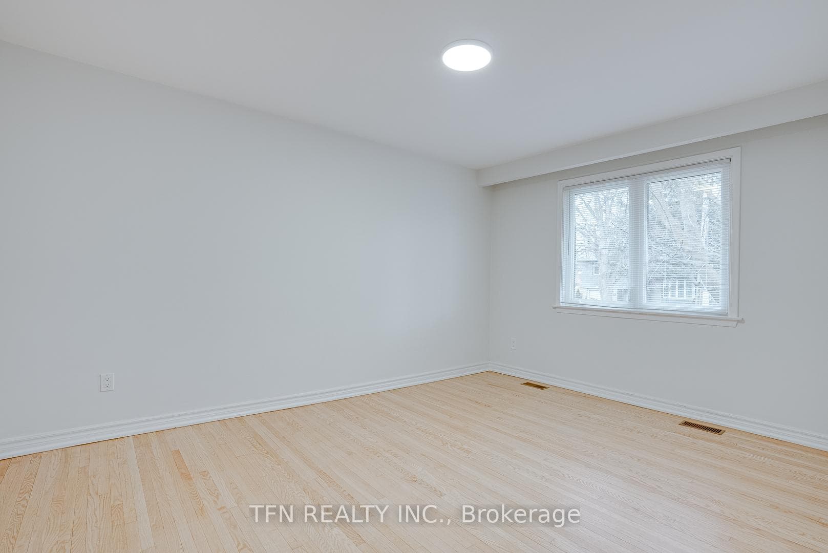 25 Karen Road Unit Upper photo 21