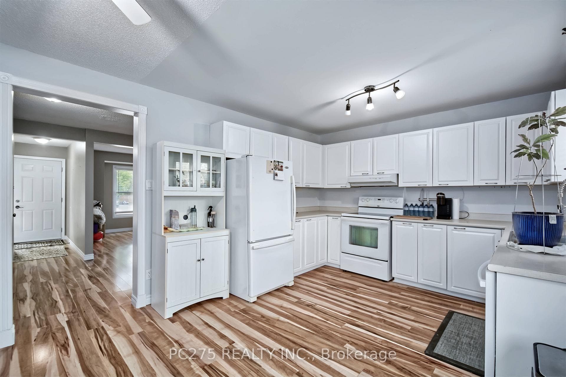 141 Condor Court Unit 36 photo 12