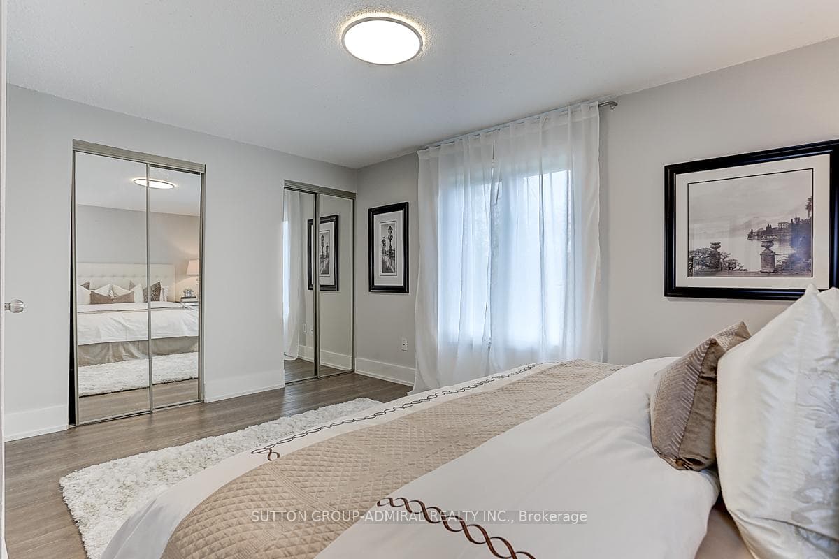 114 Rejane Crescent photo 22