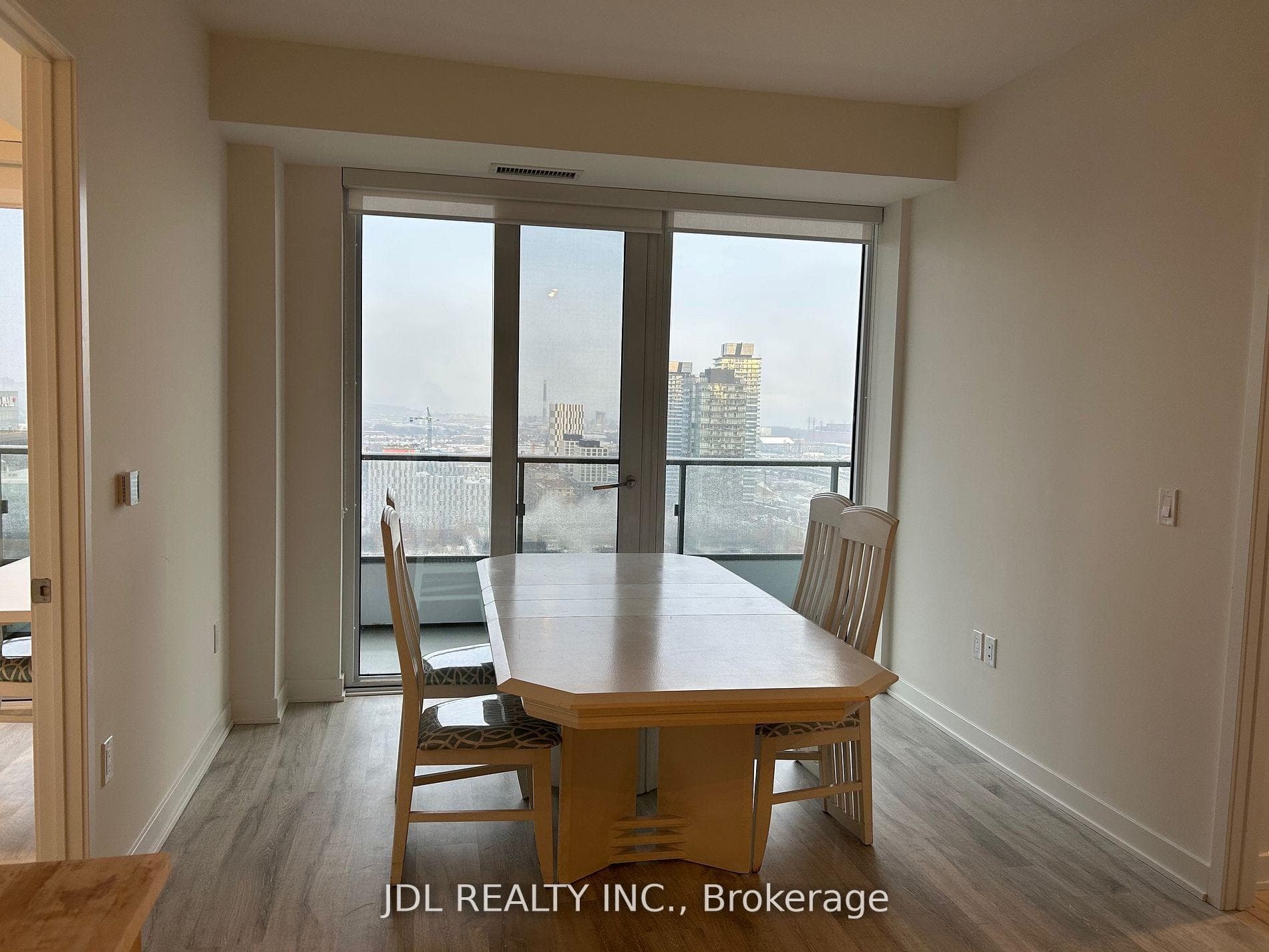 70 Princess Street Unit 2805 photo 2
