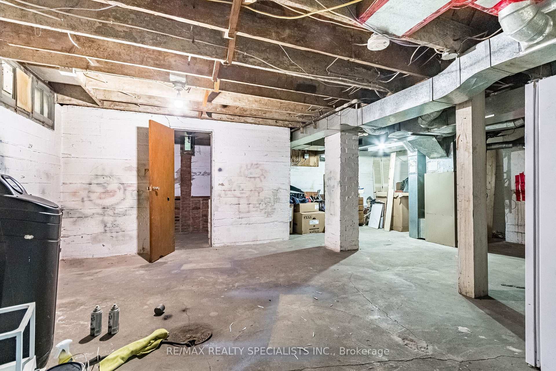 1230 Duke Street photo 41