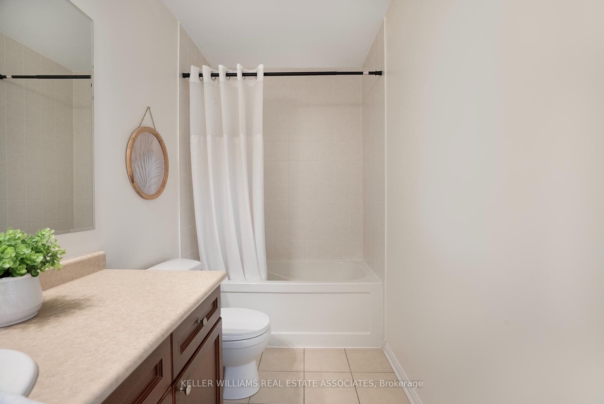 1115 Solomon Court photo 29