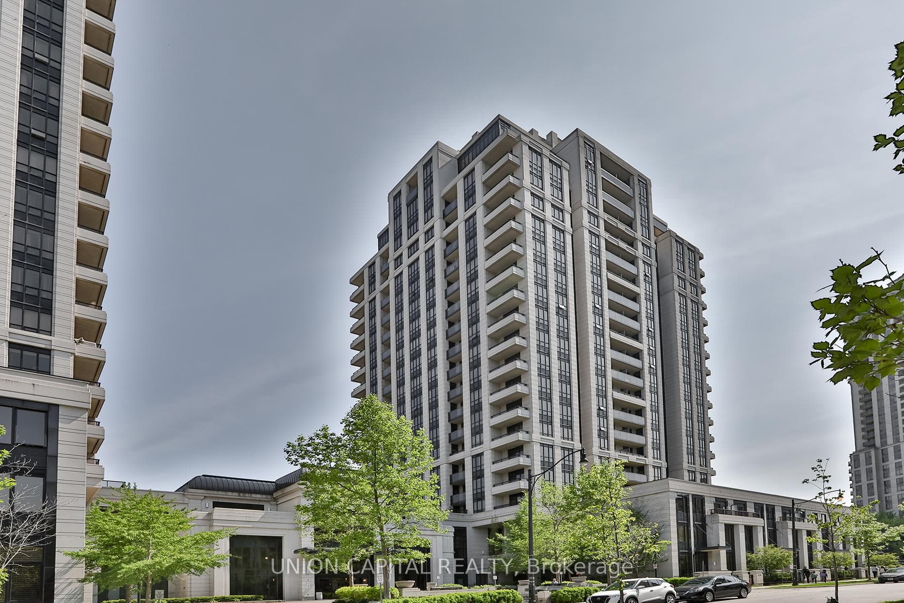 100 Harrison Garden Boulevard Unit GPH4 photo 29