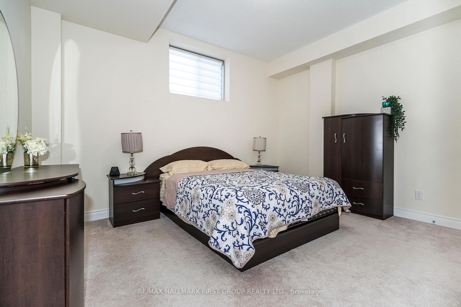 4 Christine Elliott Avenue photo 37