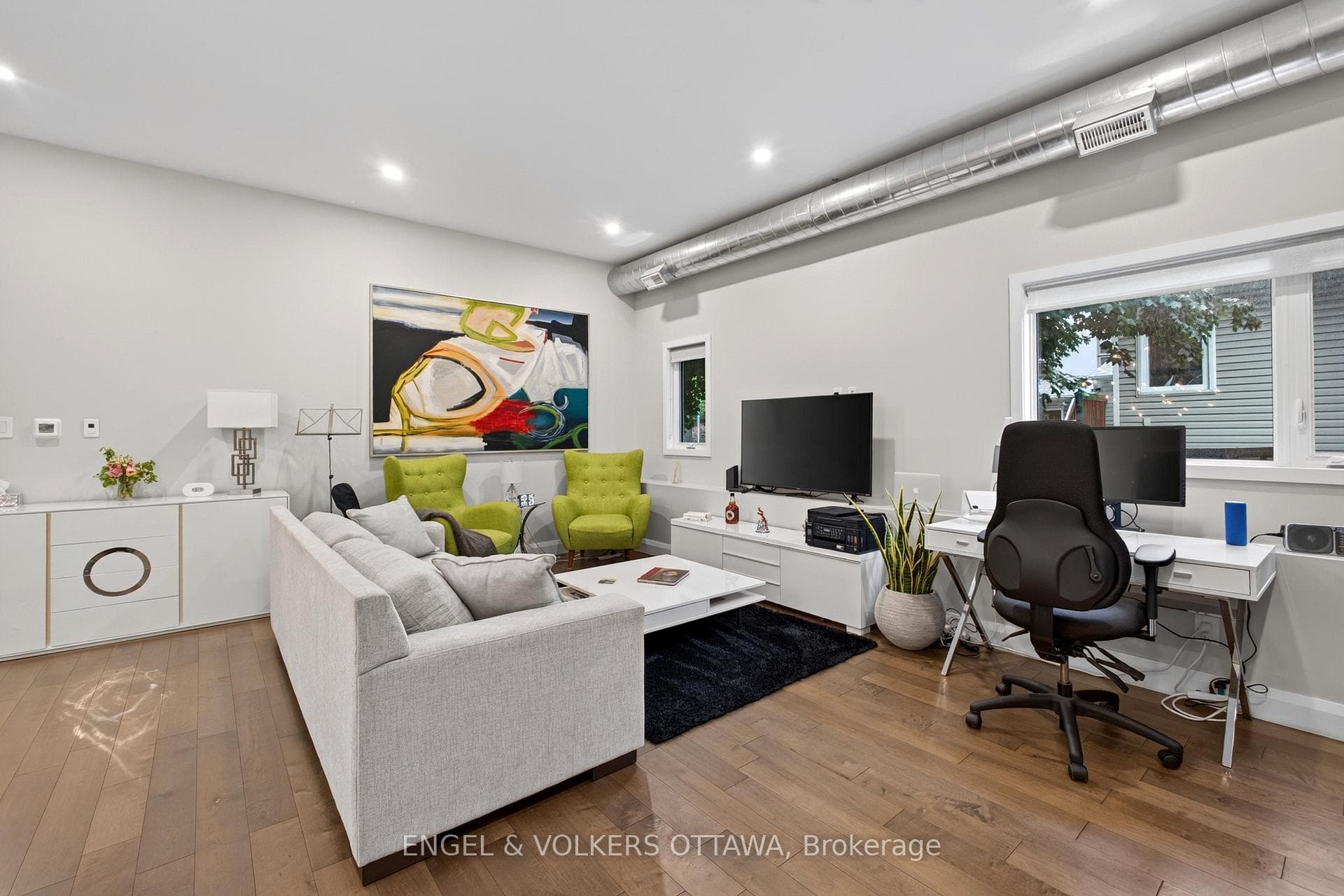 44 Byron Avenue Unit D photo 8