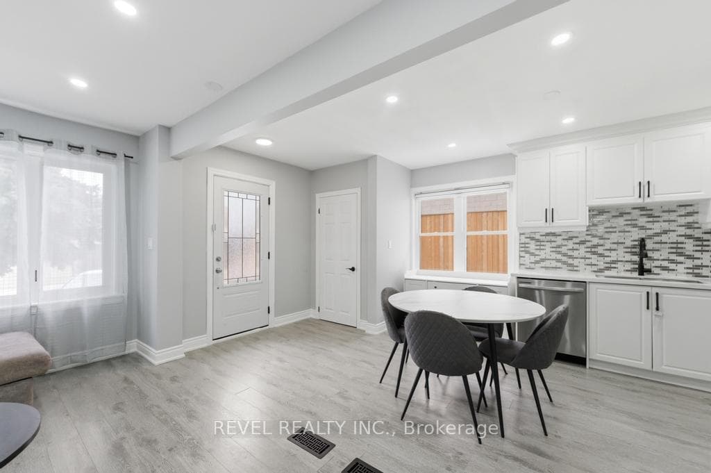 44 Jefferson Avenue photo 43
