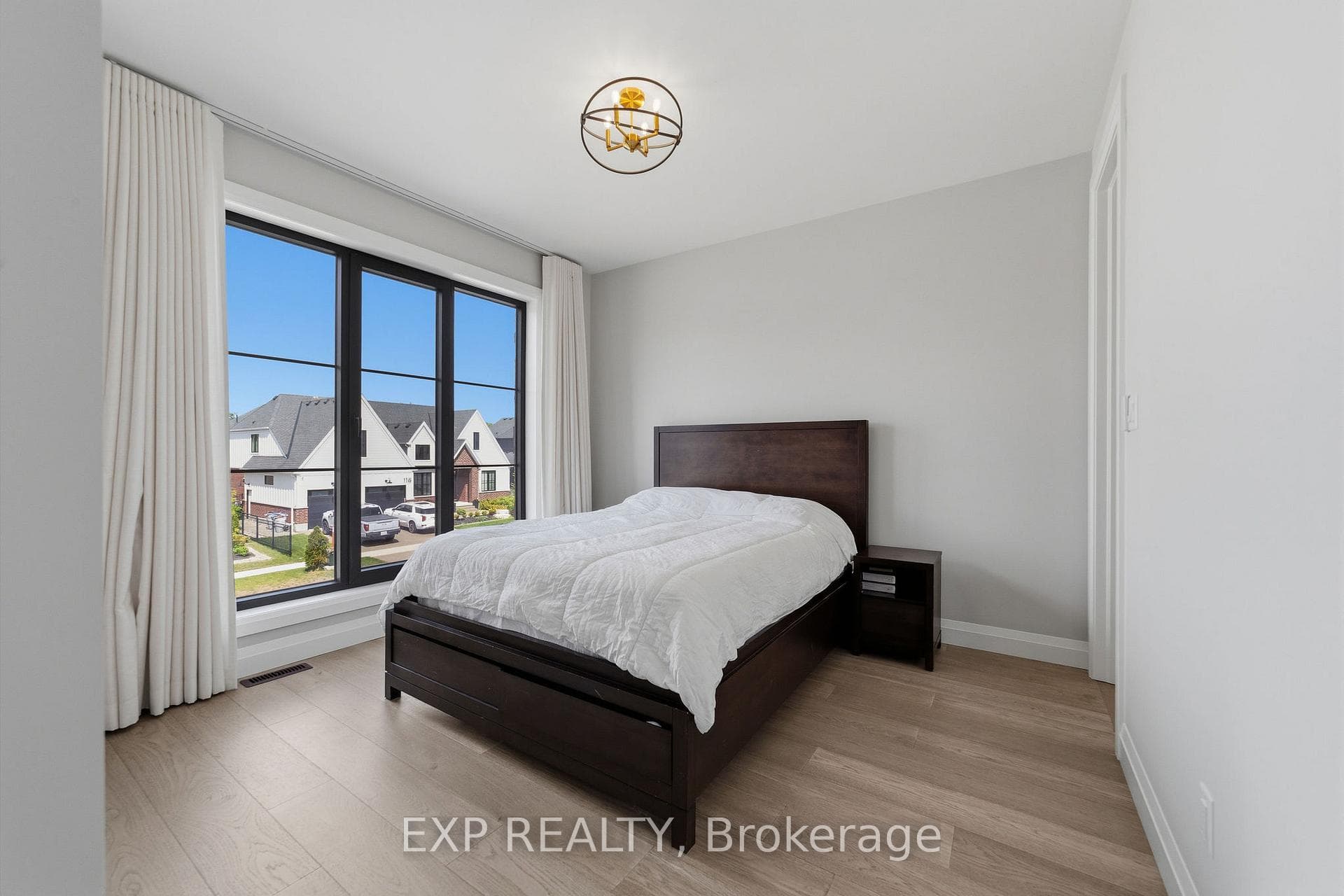 113 Edgewater Boulevard photo 21